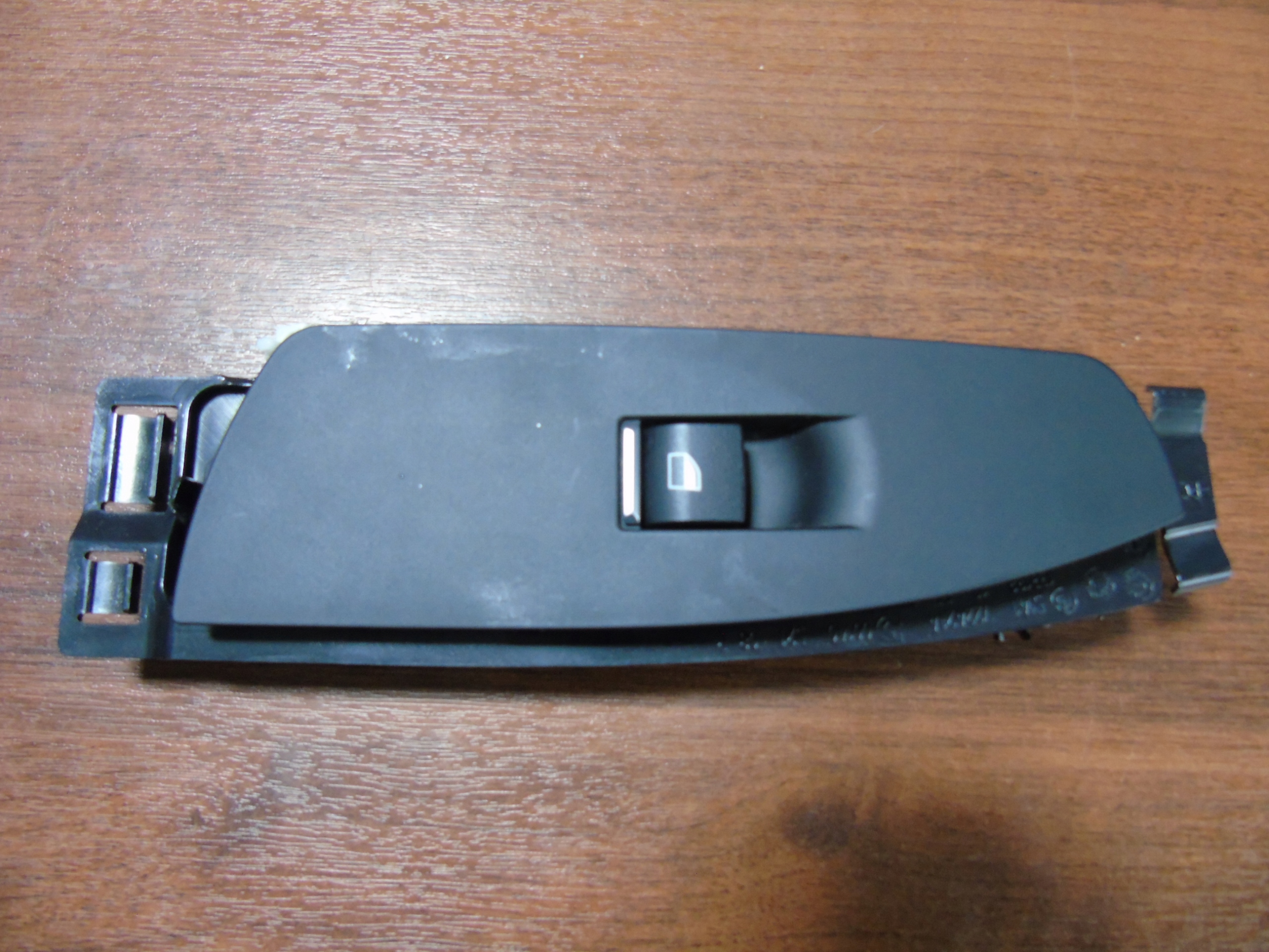 IDEALNY control panel of the window right BMW F01 1