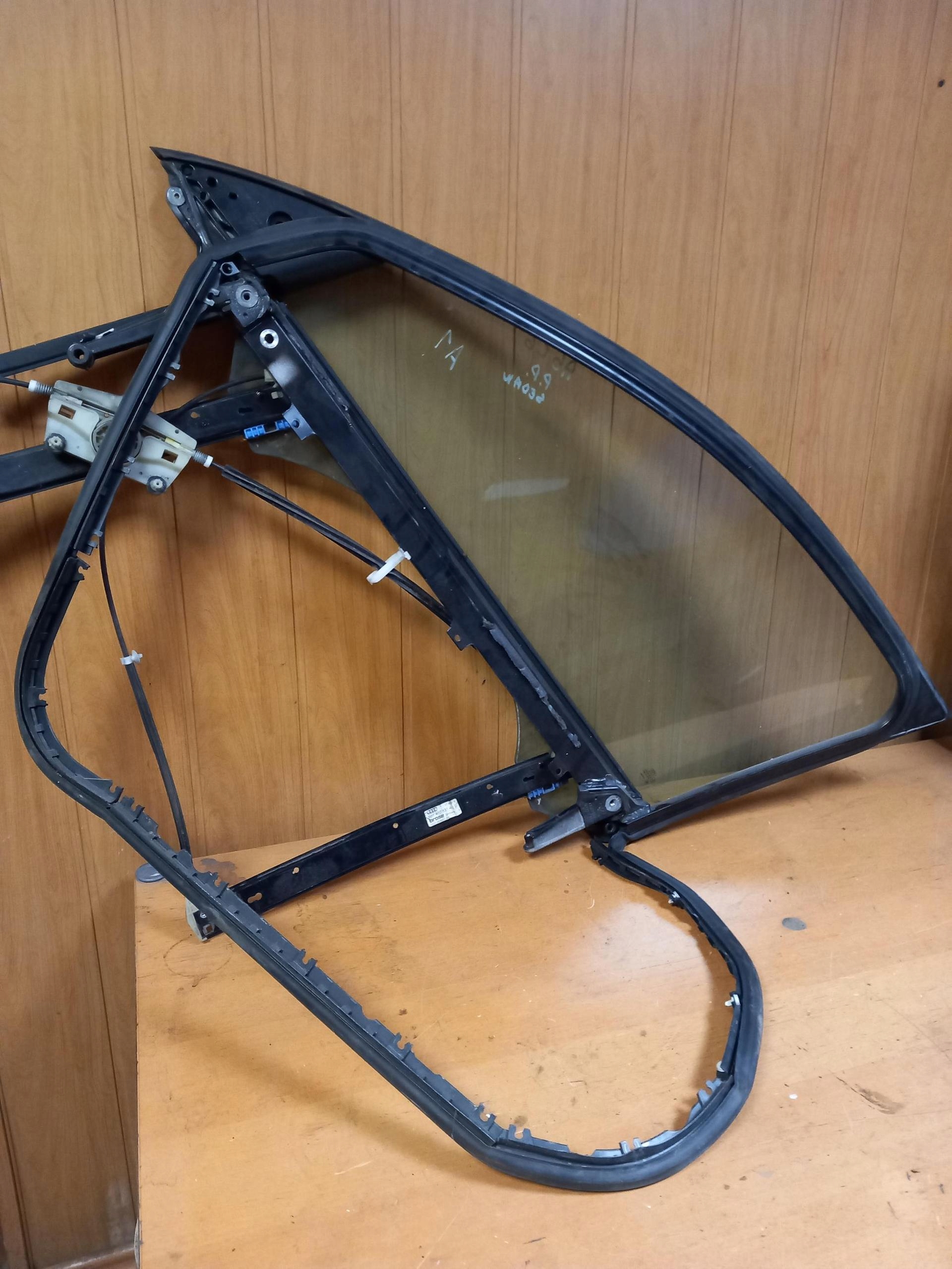 window regulator right front AUDI A6 C6 4F0837462D 04-11