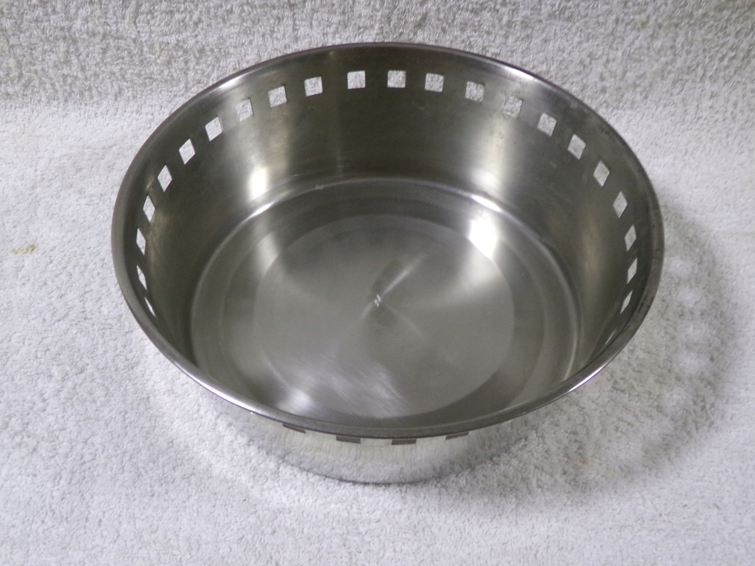 Solidna misa ze stali nierdzewnej