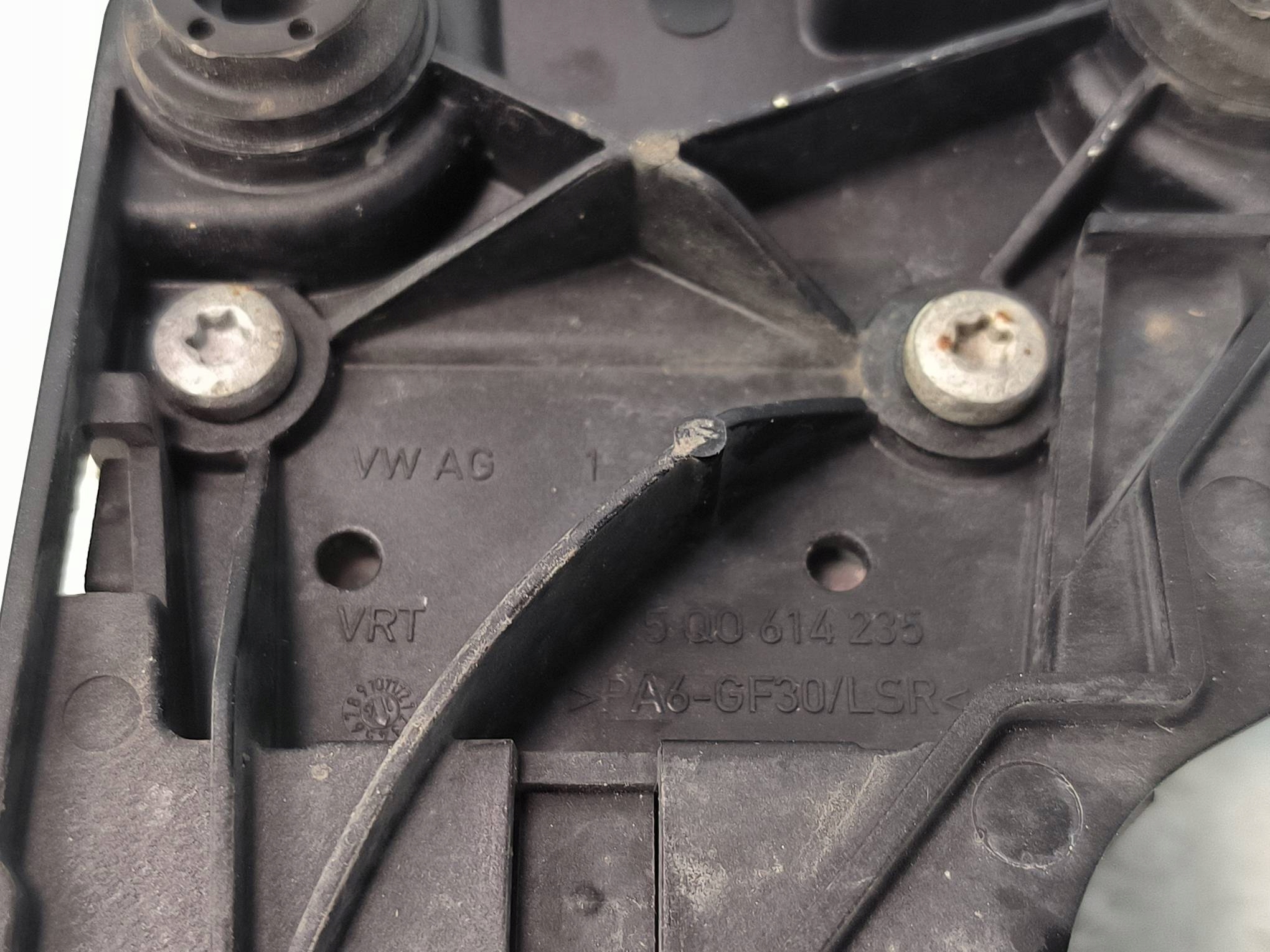 pump ABS brake 3Q0614517T SKODA OCTAVIA III