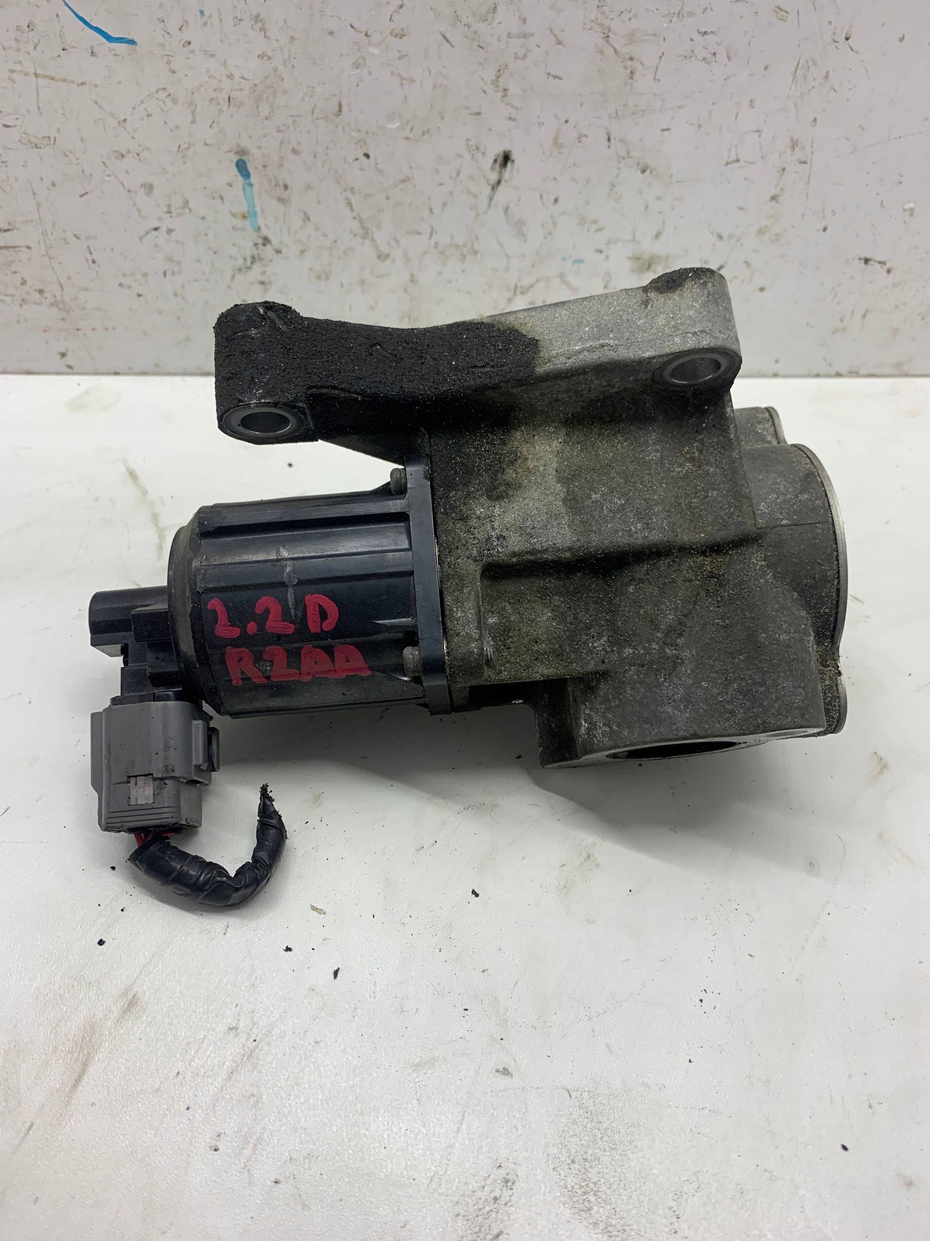 Sensor RECYRKULACJI SPALINE EGR R2AA20300B MAZDA 6 GH (2007-2010) 2.2 D