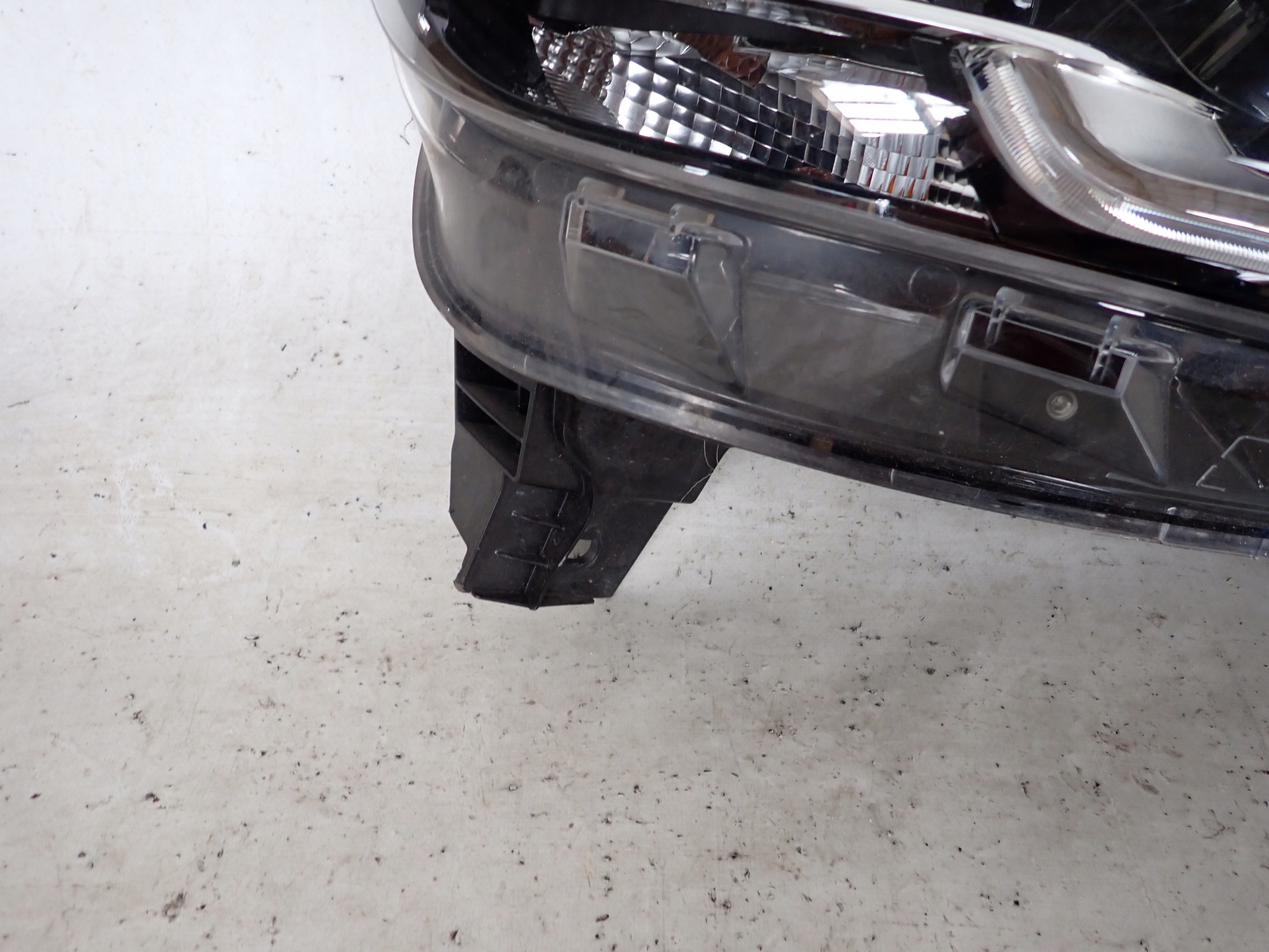 RENAULT KADJAR 15- light left front front LED 260609857R