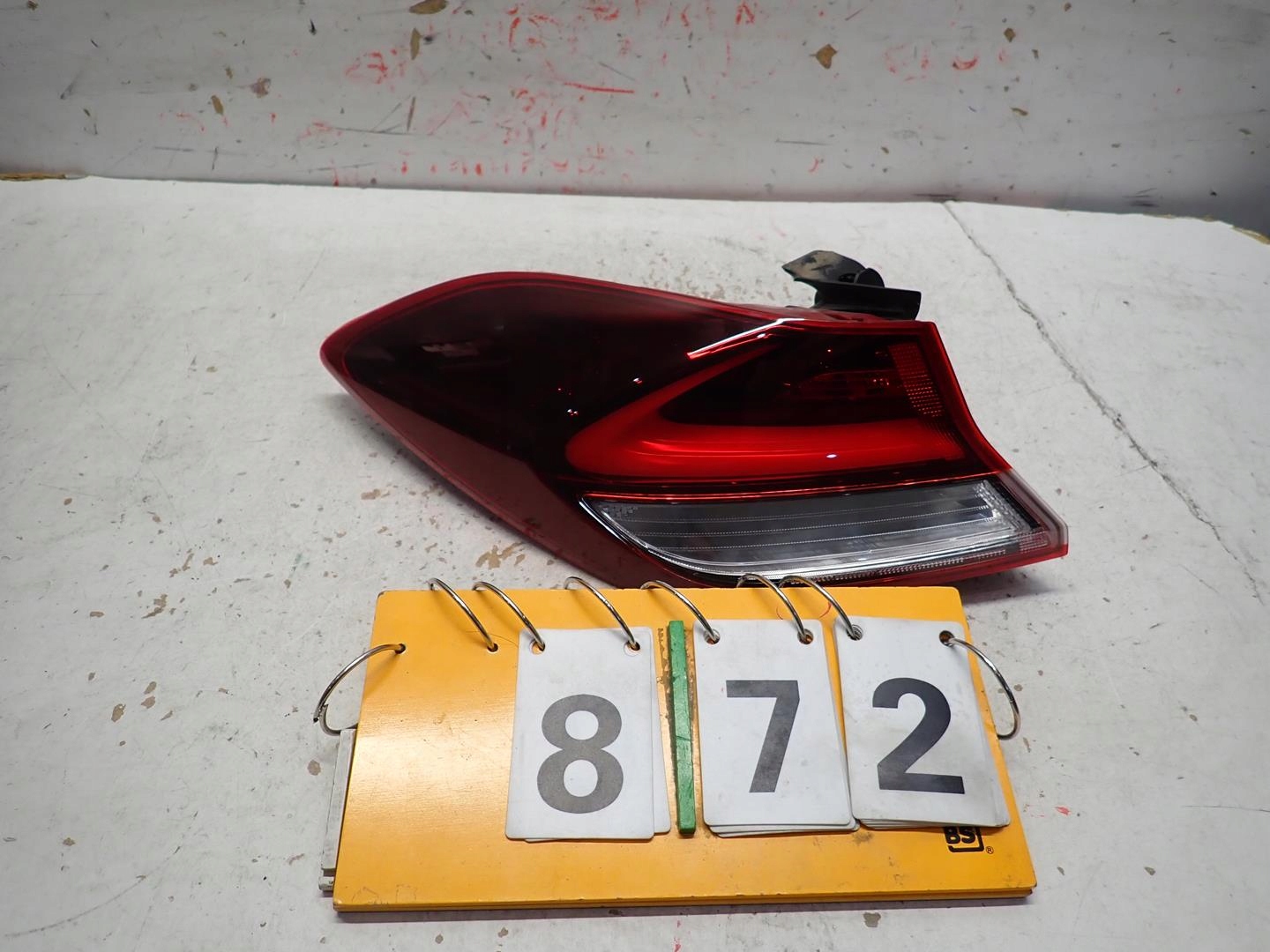 light rear part rear left HYUNDAI I30 III FASTBACK 2017- 92401-G4