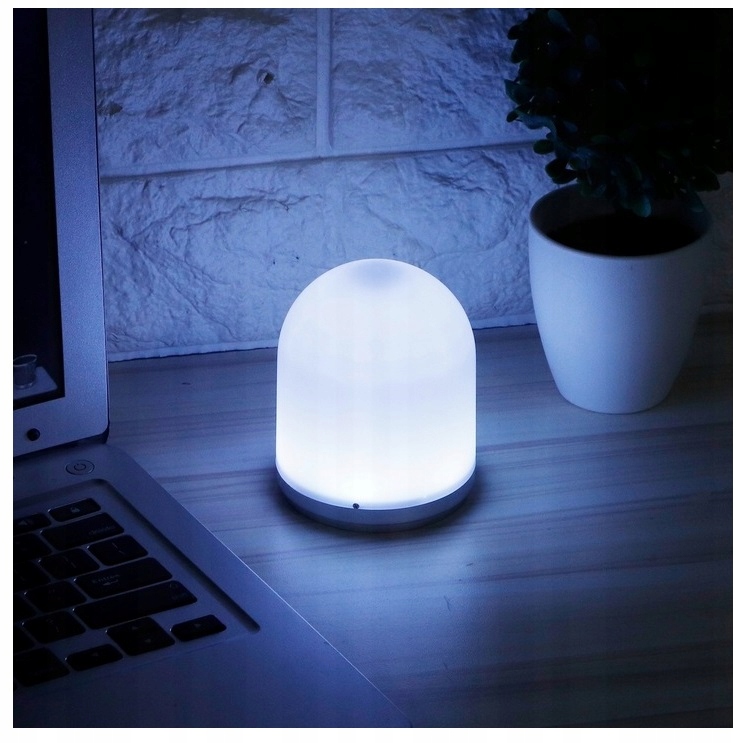 MINI LAMPKA NOCNA LED RGB AKUMULATOR PILOT 16 KOLORÓW