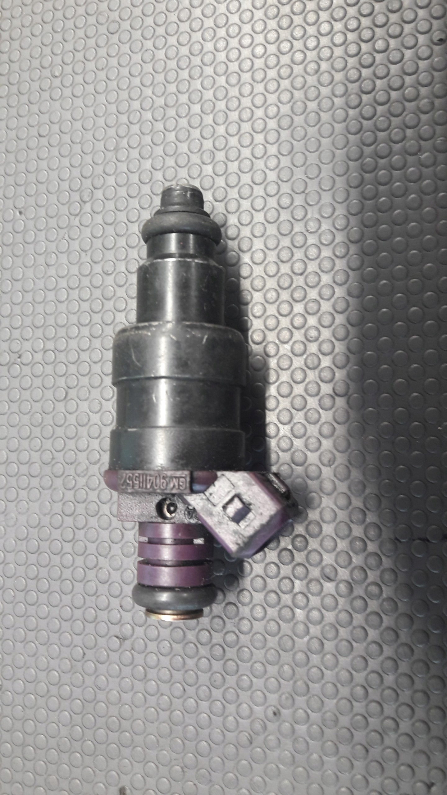 Injecteur Carburant OPEL 90411552 OPEL