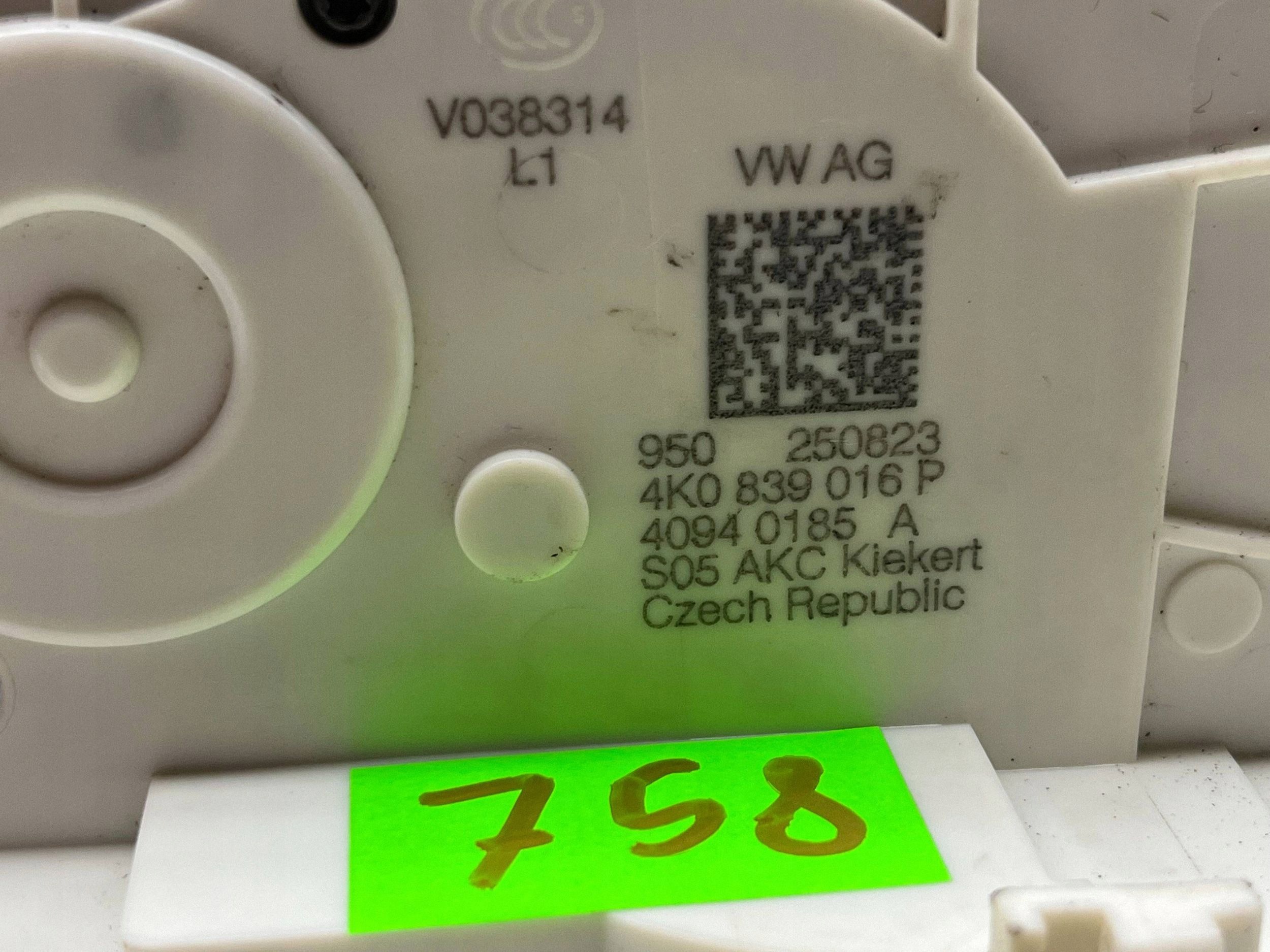 AUDI A6 C8 lock door right rear part 4K0839016P @M