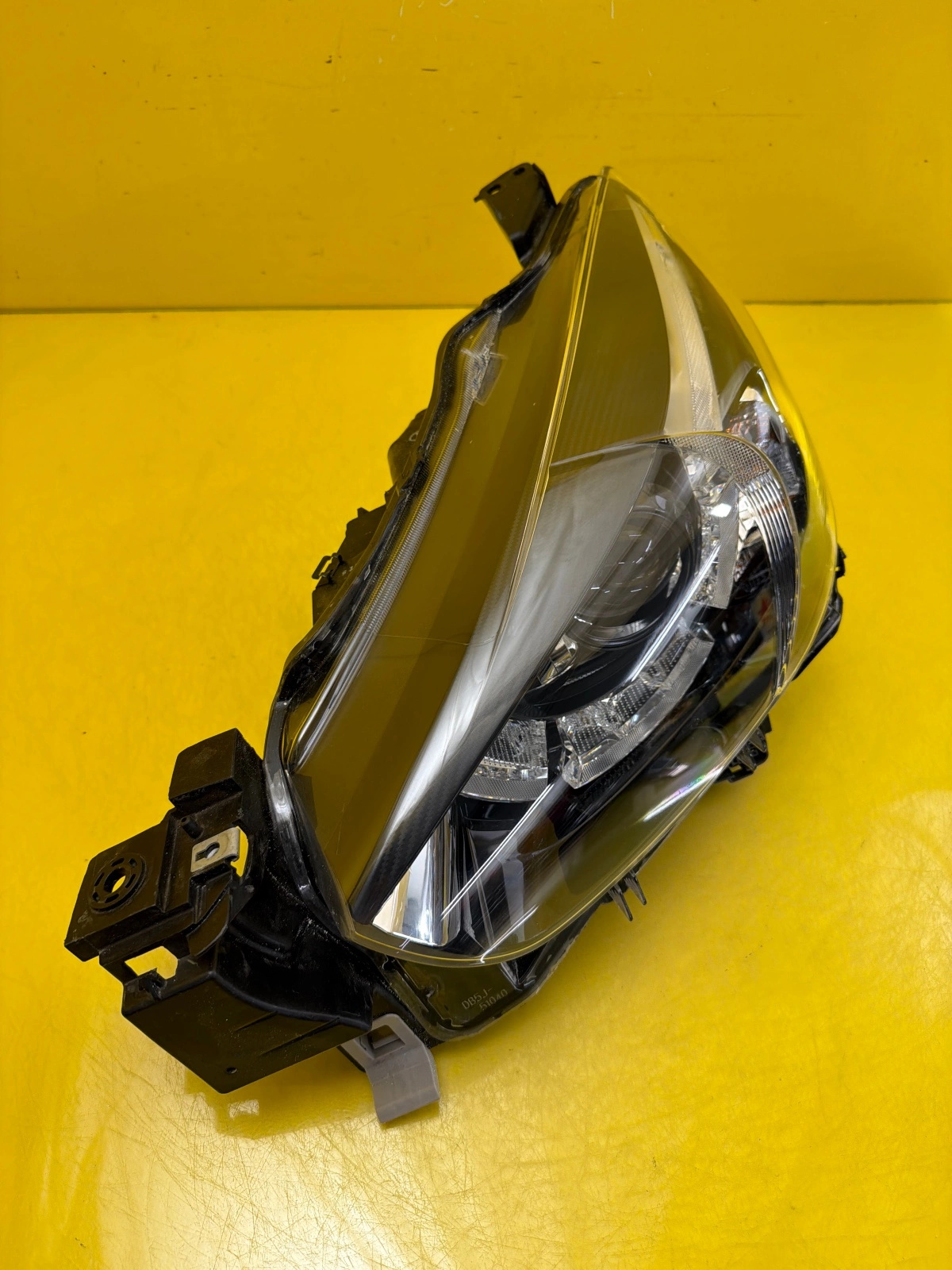 light left Mazda 2 II DL 2014- 2019 Led DB5J-51040 13 vertical