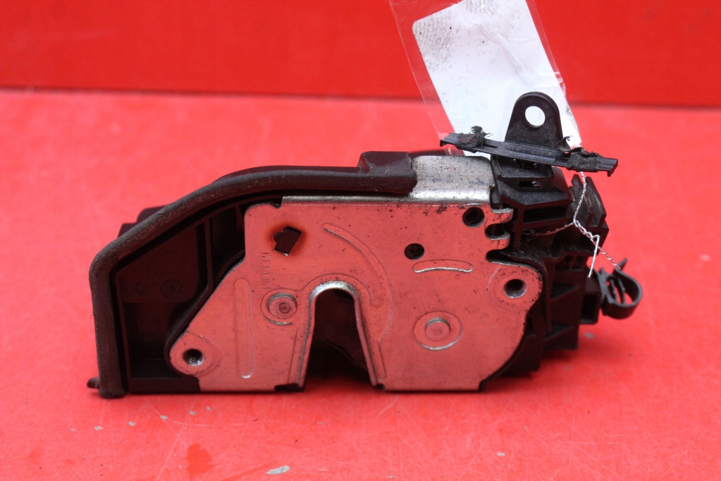 lock door right front front EU 7202146 BMW X5 E70 06-10