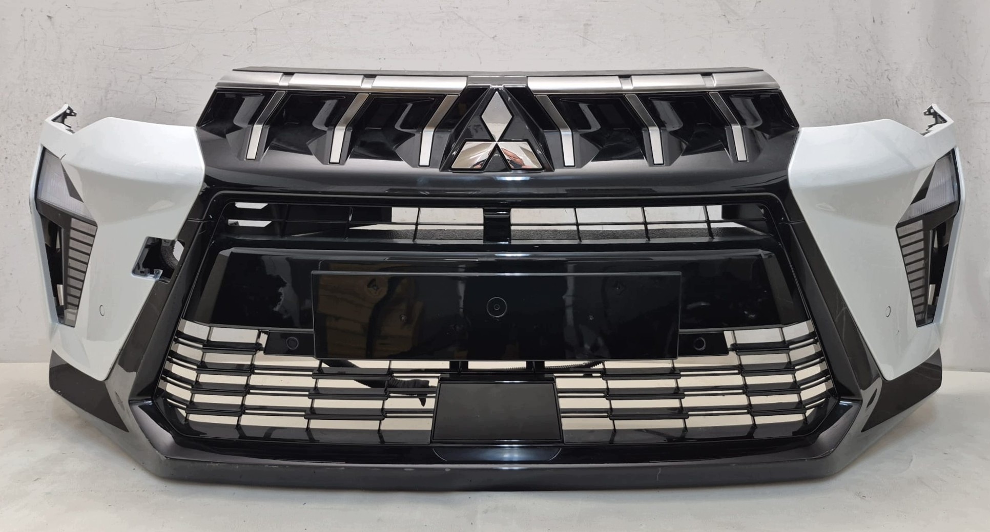 MITSUBISHI ASX II LIFT 24- bumper front front grill RADAR PDC 622541496R