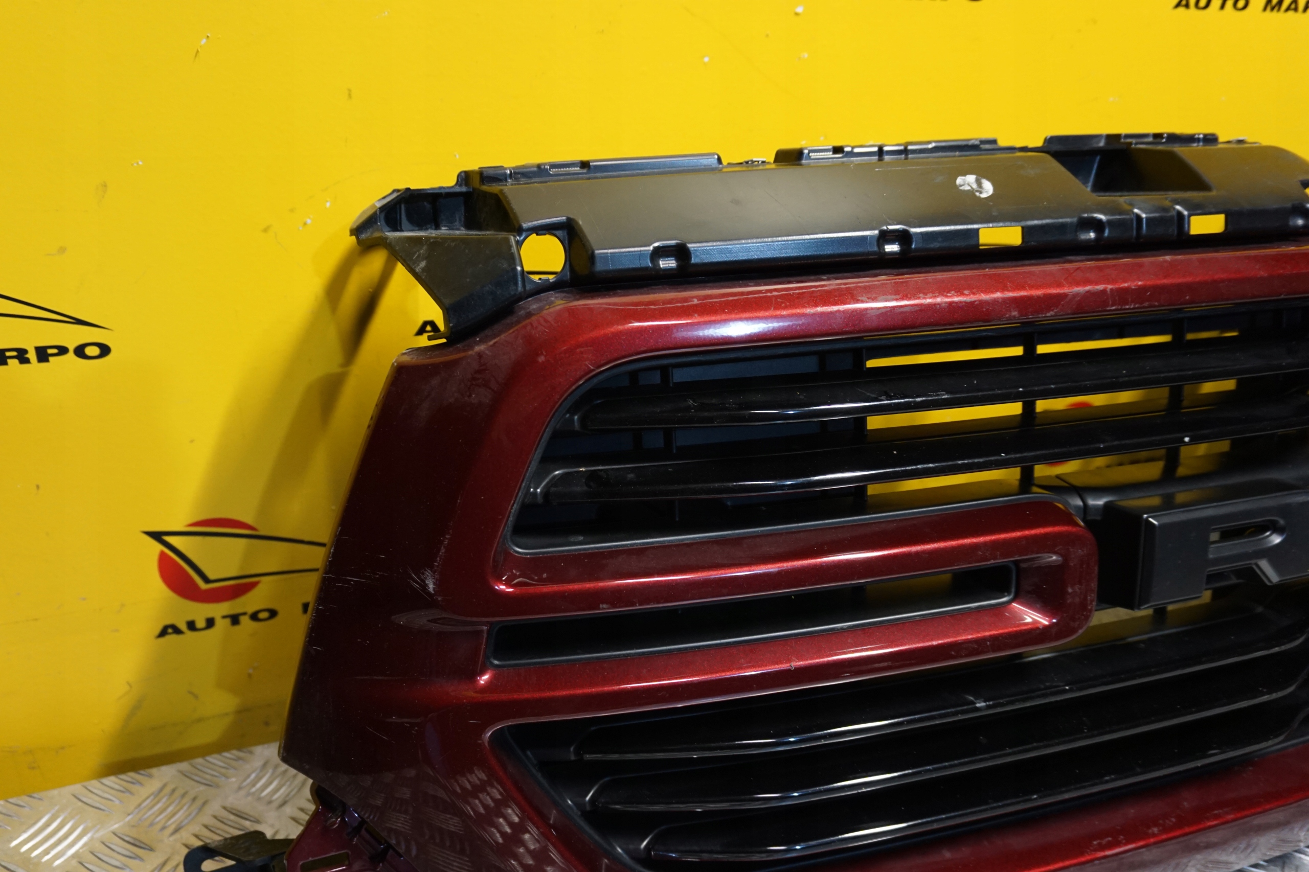 DODGE RAM 1500 2019 - 2023 Atrapa Grill 68366528AH Producent części Dodge OE