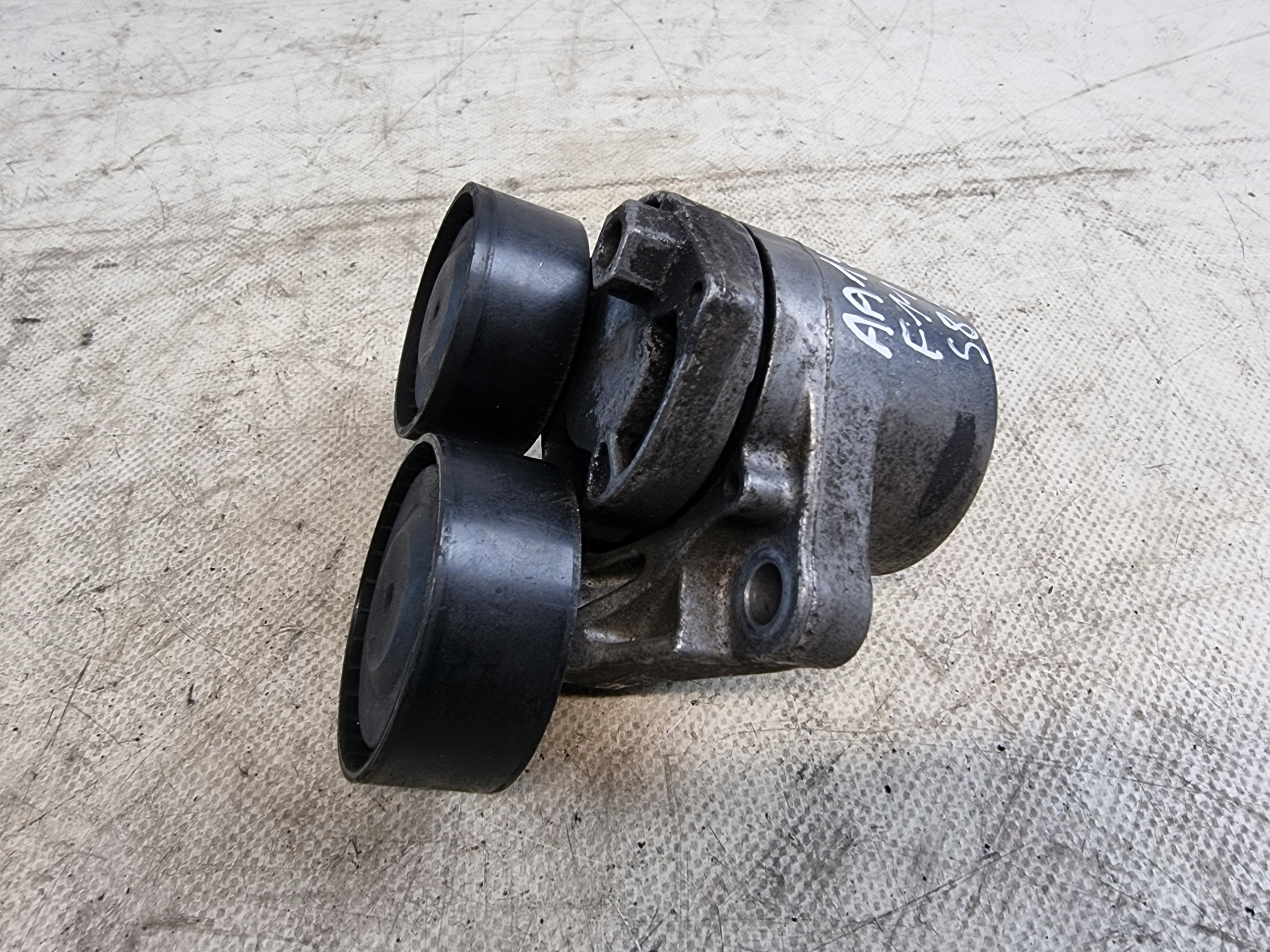 Spanner Riemenspanner Spannelement BMW SERIA 5 F11
