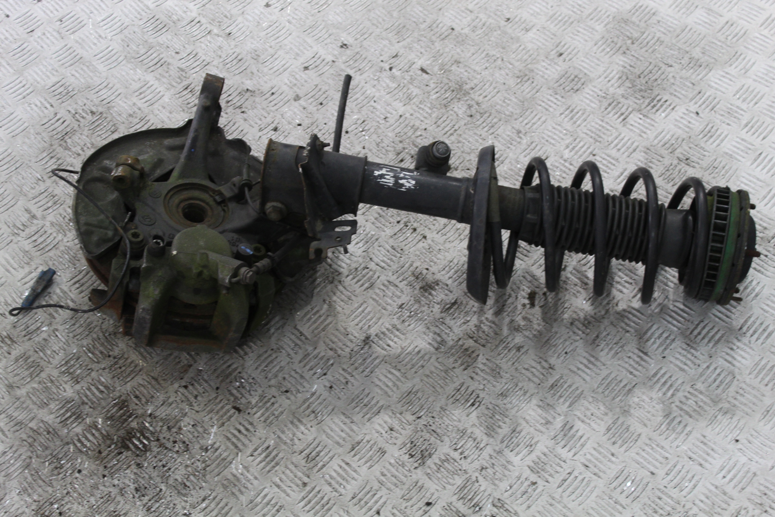 swing left front shock absorber PEUGEOT 508 and