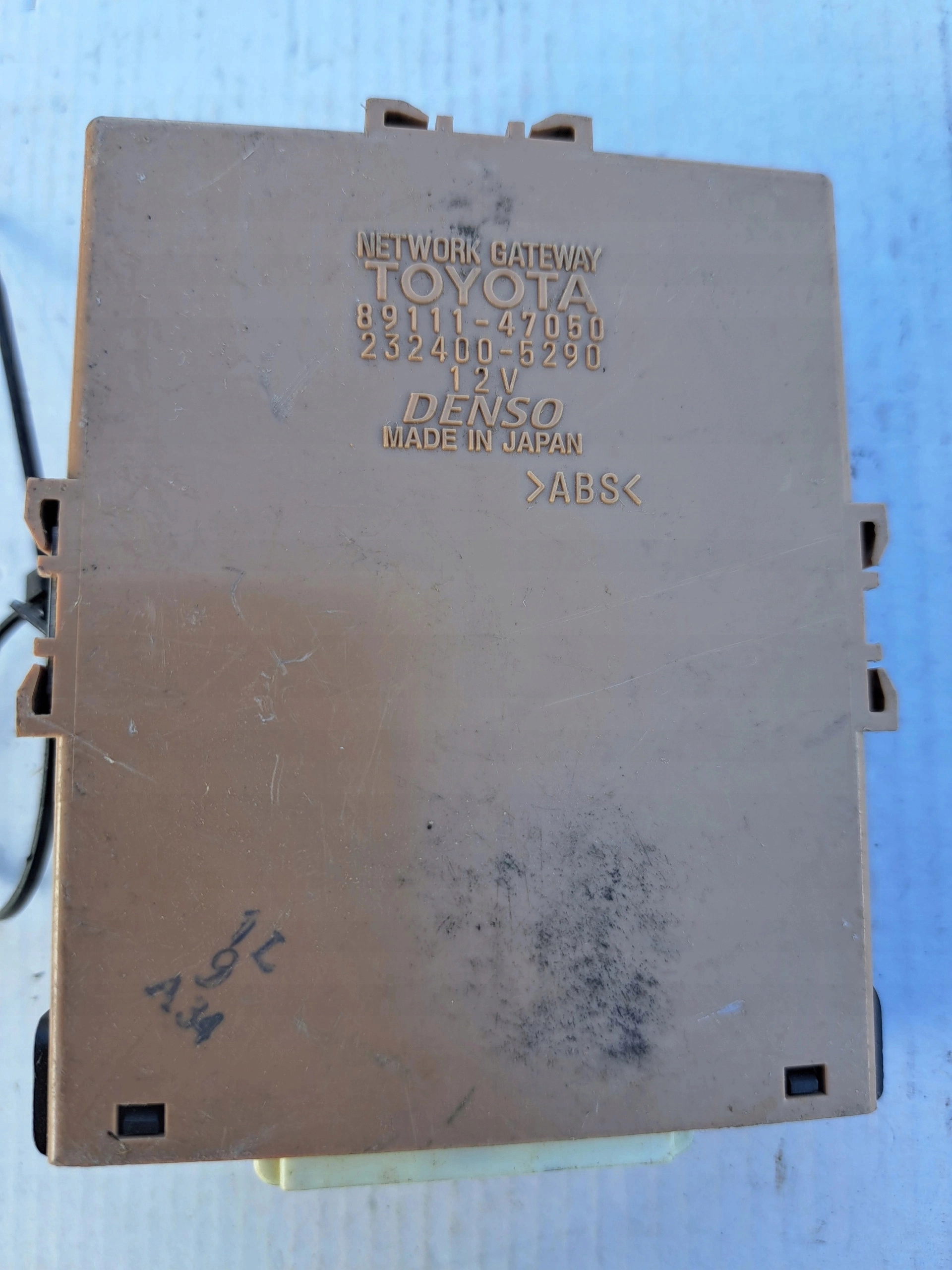 TOYOTA computer ECU control unit 89111-47050 232400-5290