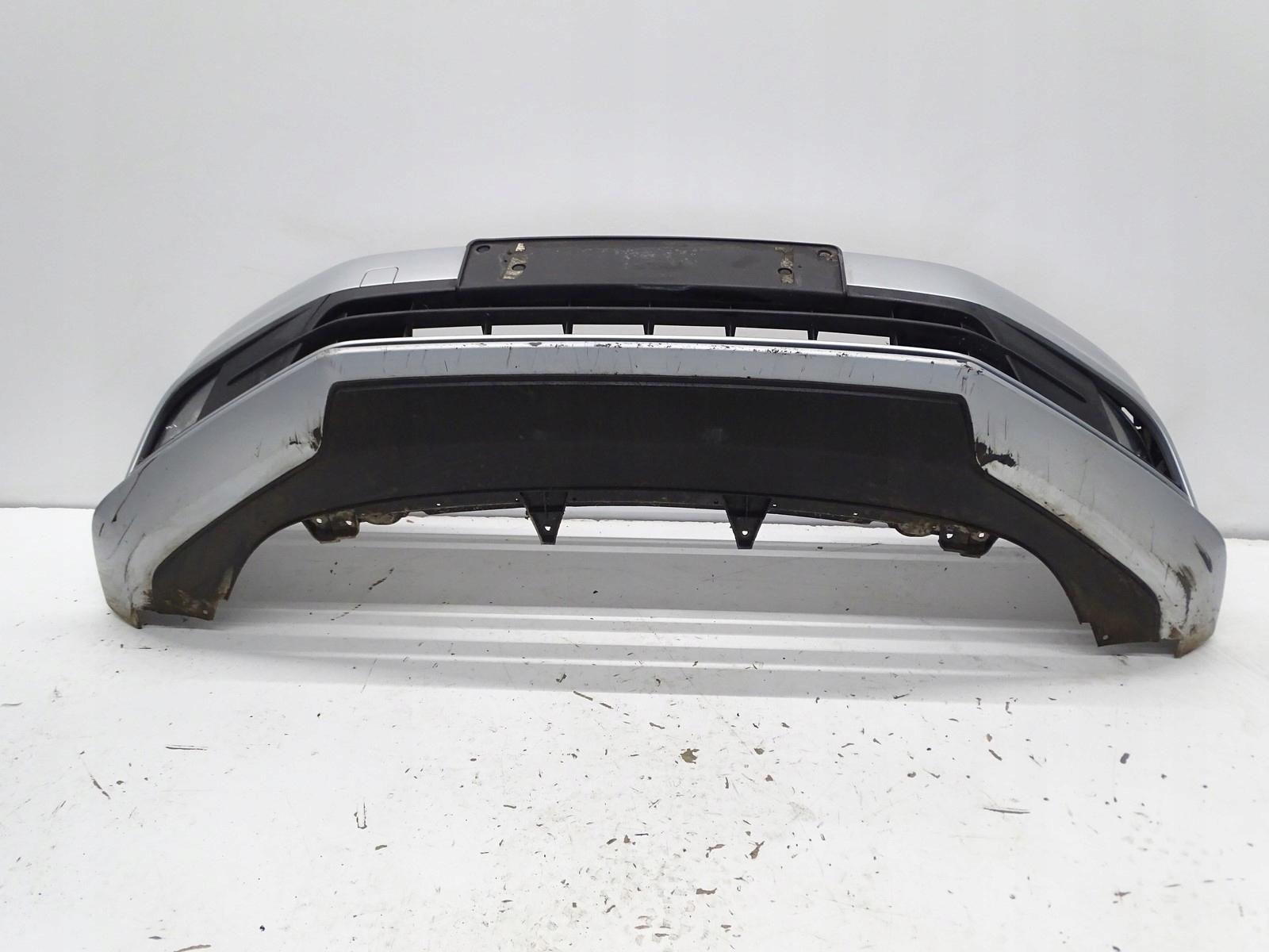 bumper front front VW JETTA 5C A6 LIFT 15- LA7W