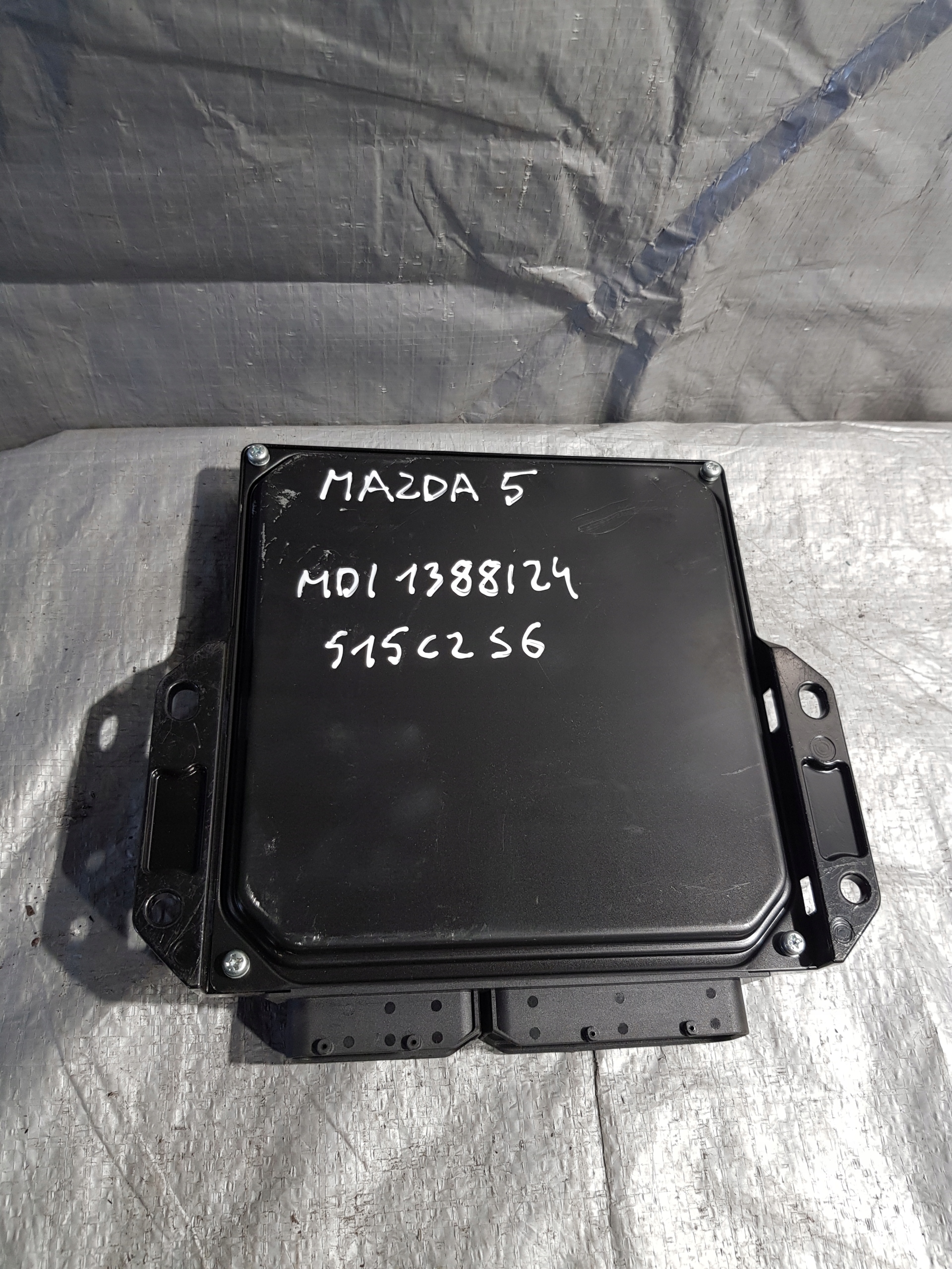 control unit of the engine Mazda 5 OE 275800-6680
