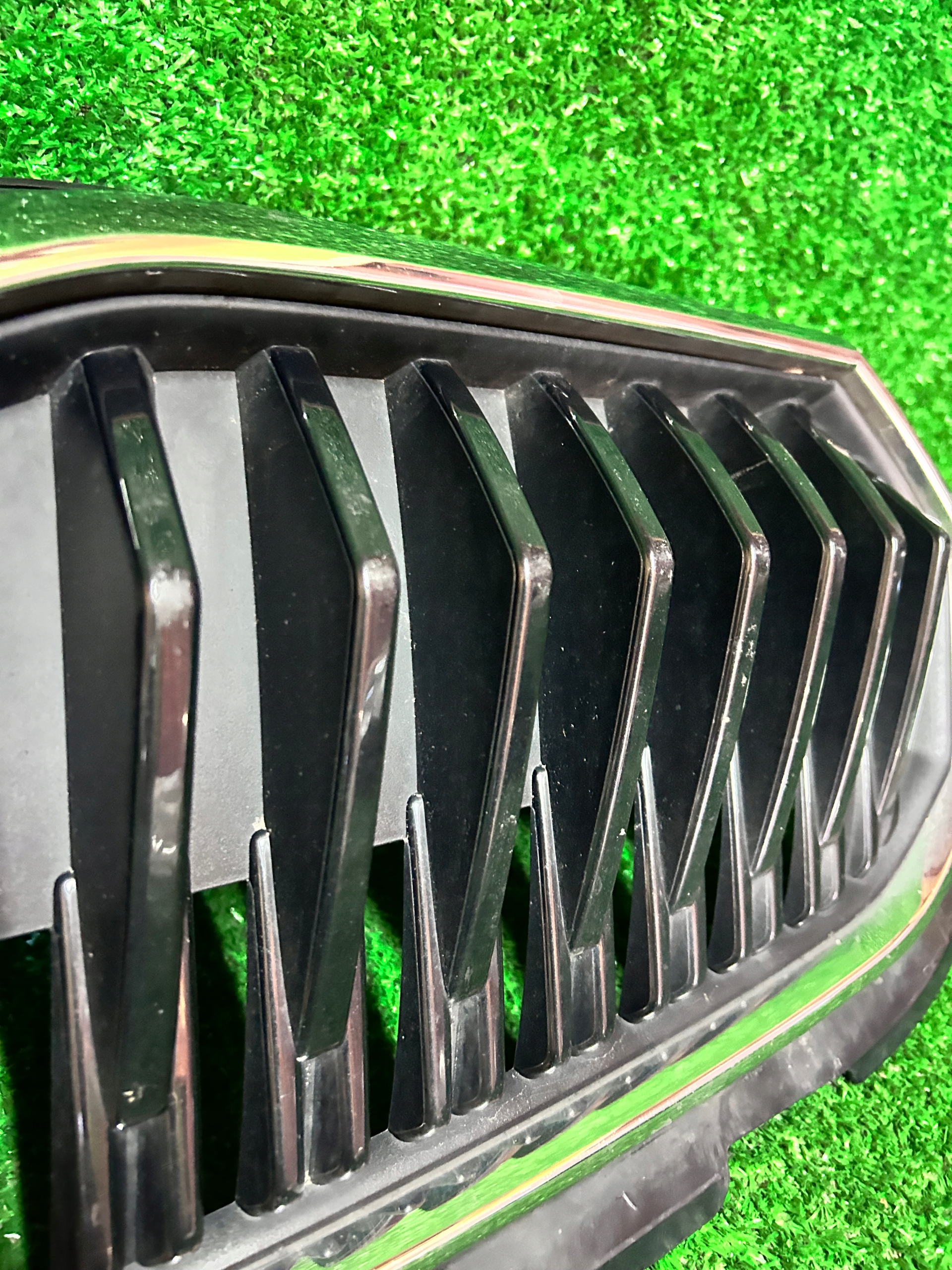 grill grille SKODA FABIA IV