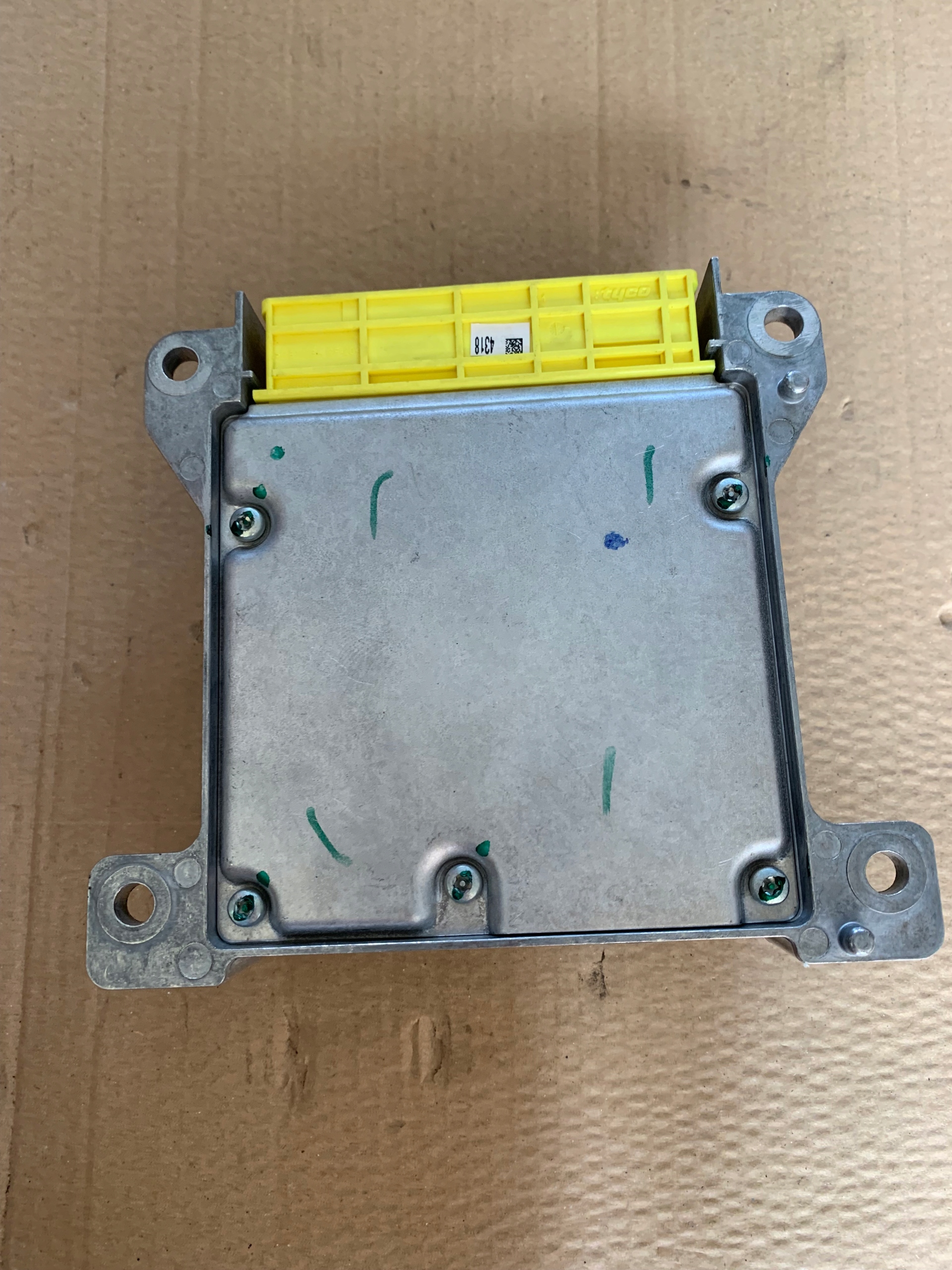 MODUŁ SENSOR PODUSZEK AIRBAG MERCEDES A2048709426 Numer katalogowy części A2048709426