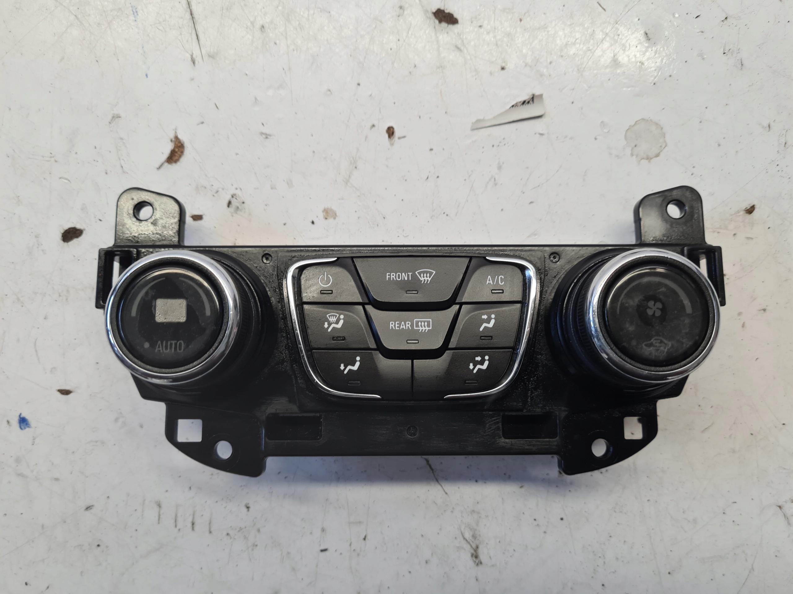 OPEL KARL Unite commande clima Bouches buses PRZYCISKI POKRETLA KLIMY 42348335