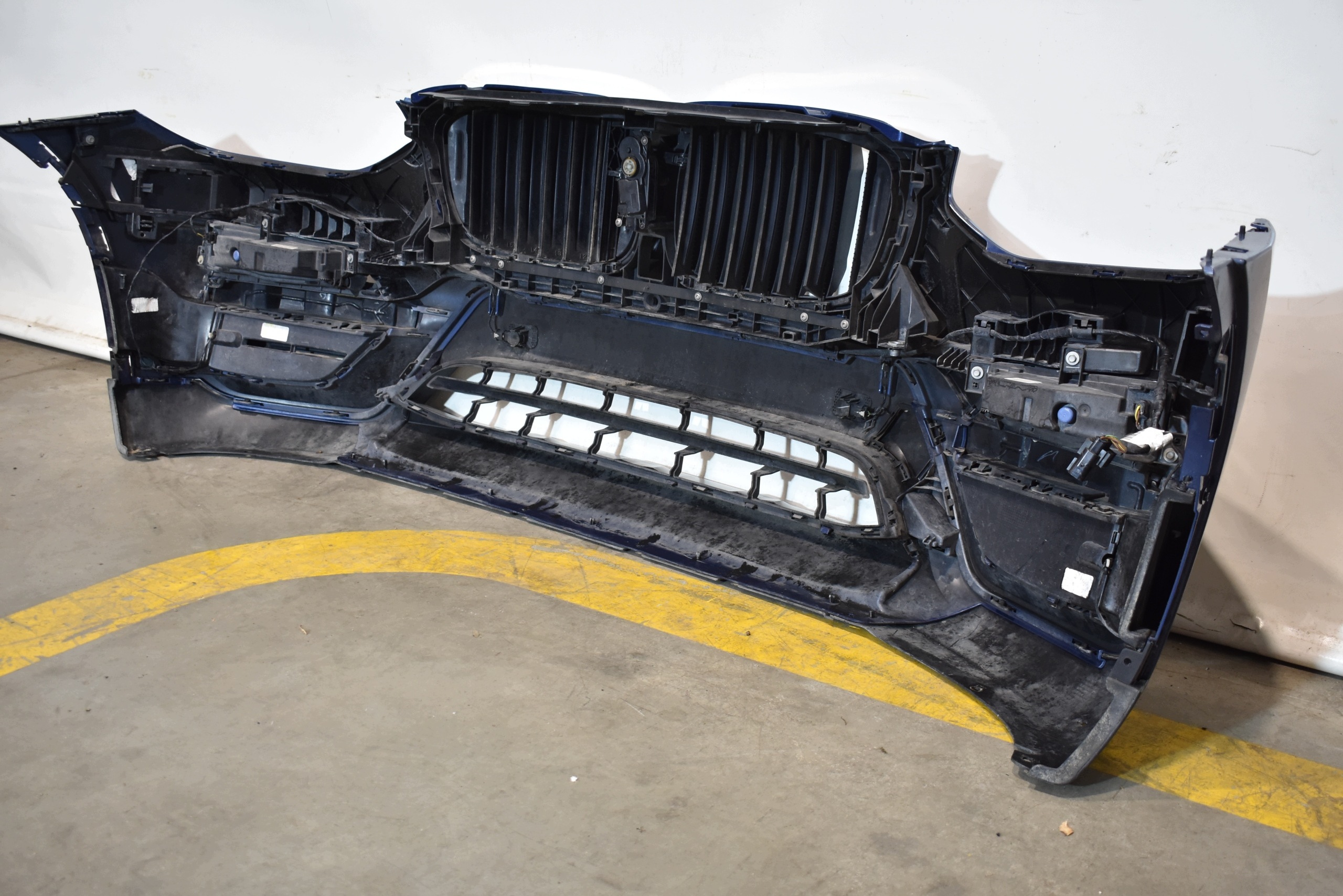 IDEALNY bumper front front 4 PDC colour C1M BMW X3 G01 X-LINE 1