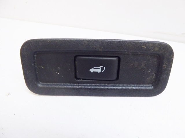 FX Qx70 КНОПКА ВІДКРИВАННЯ КРИШКИ БАГАЖНИКА