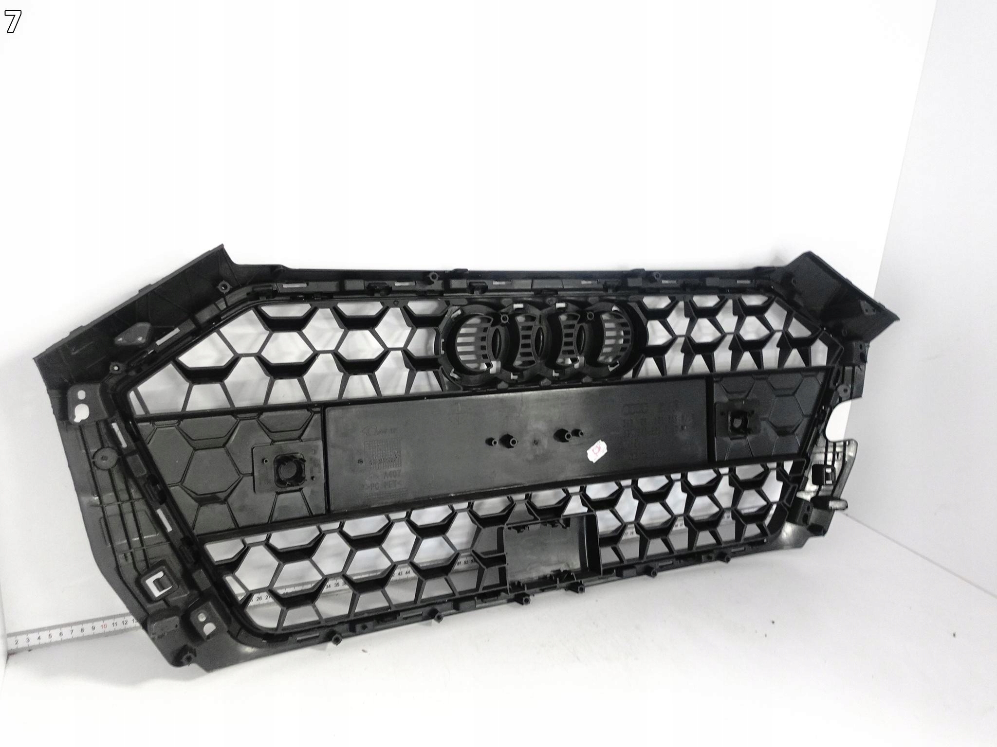 AUDI A1 II 82A GB S-LINE 18- grill grille grid W bumper front