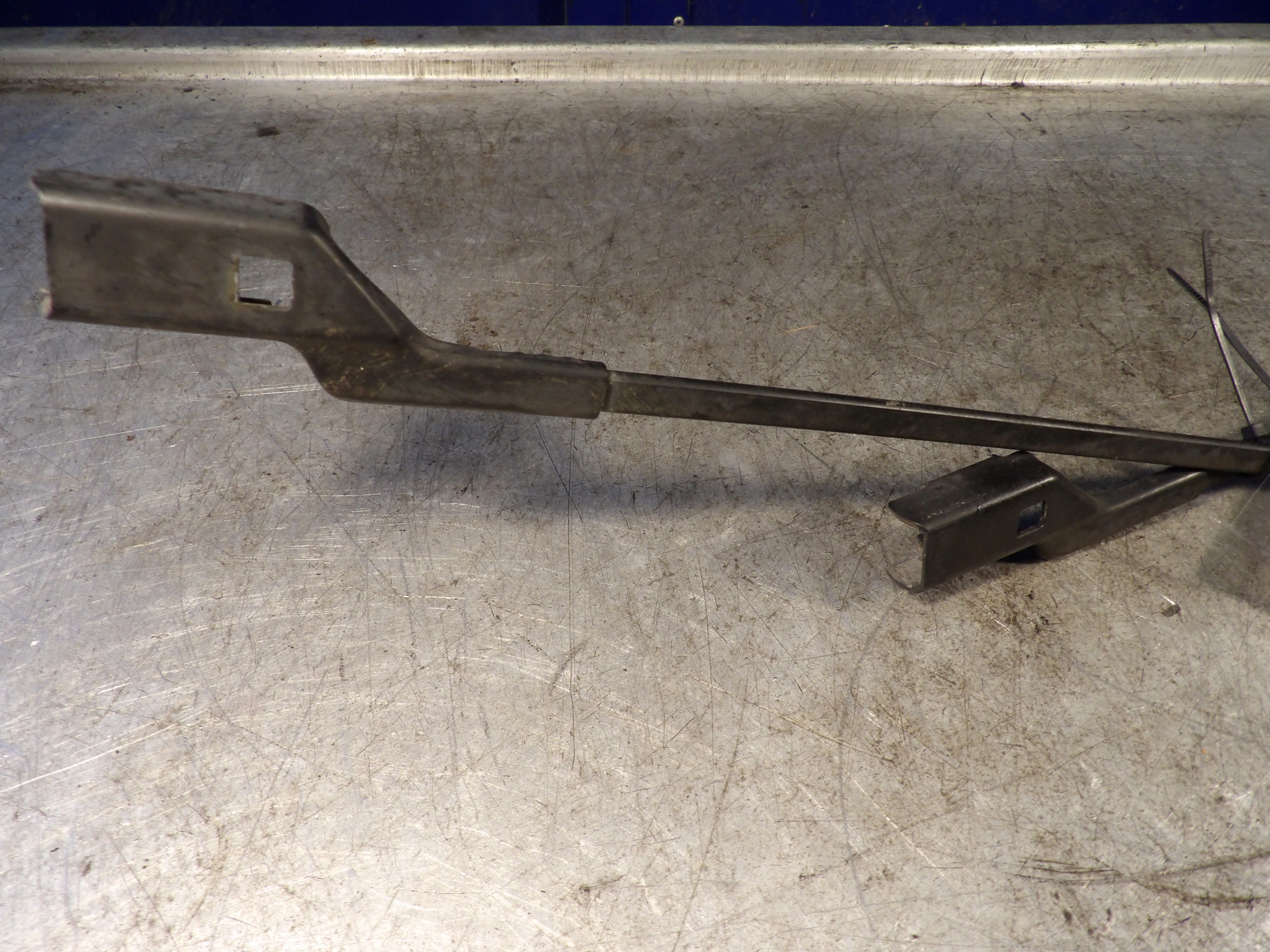 Volvo C30 Bracci tergicristallo 8623160, 8623159