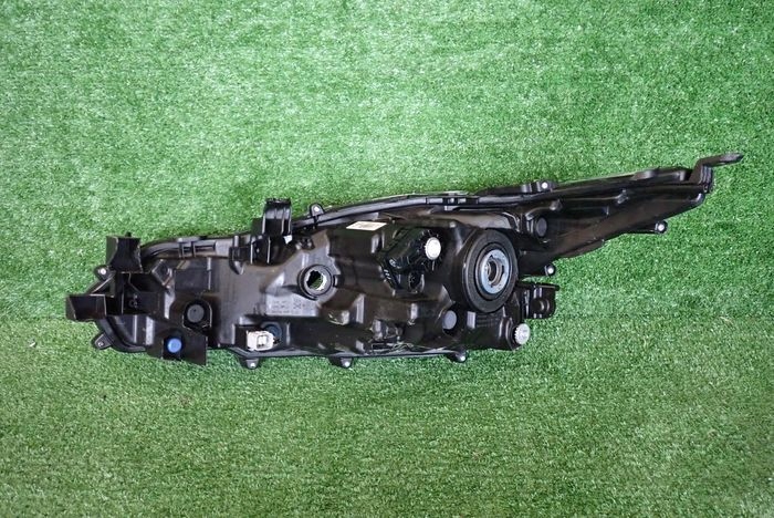 TOYOTA COROLLA E21 sedan 19- light left front front