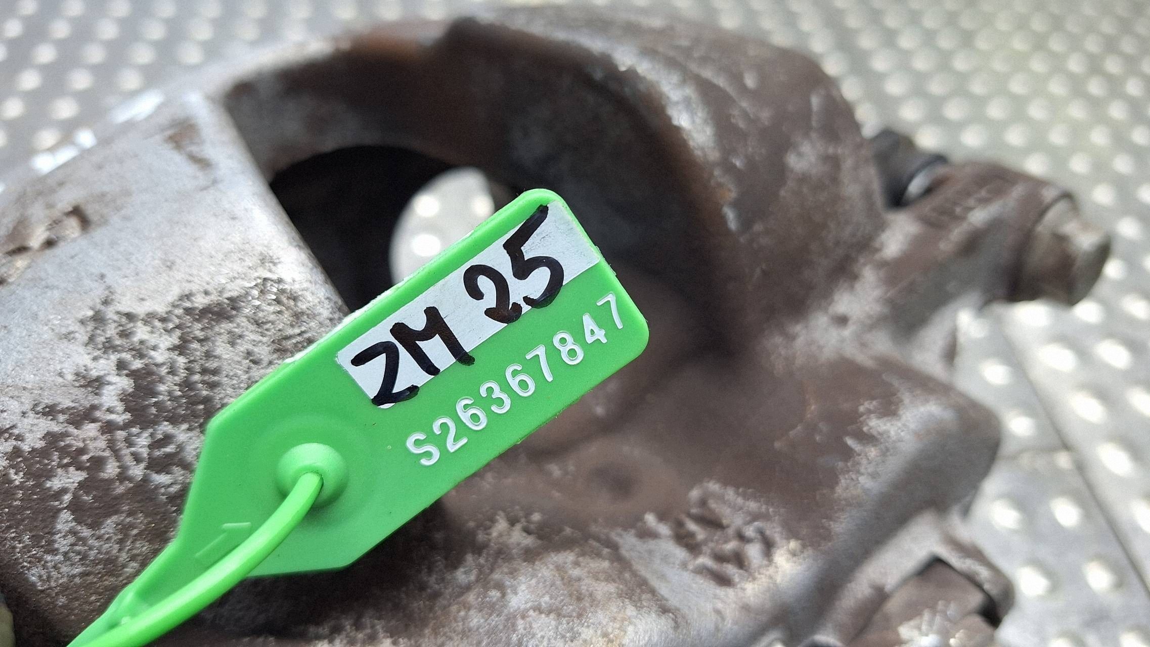 caliper brake left front A1774219700 MERCEDES GLA H247 EQA H243 W247