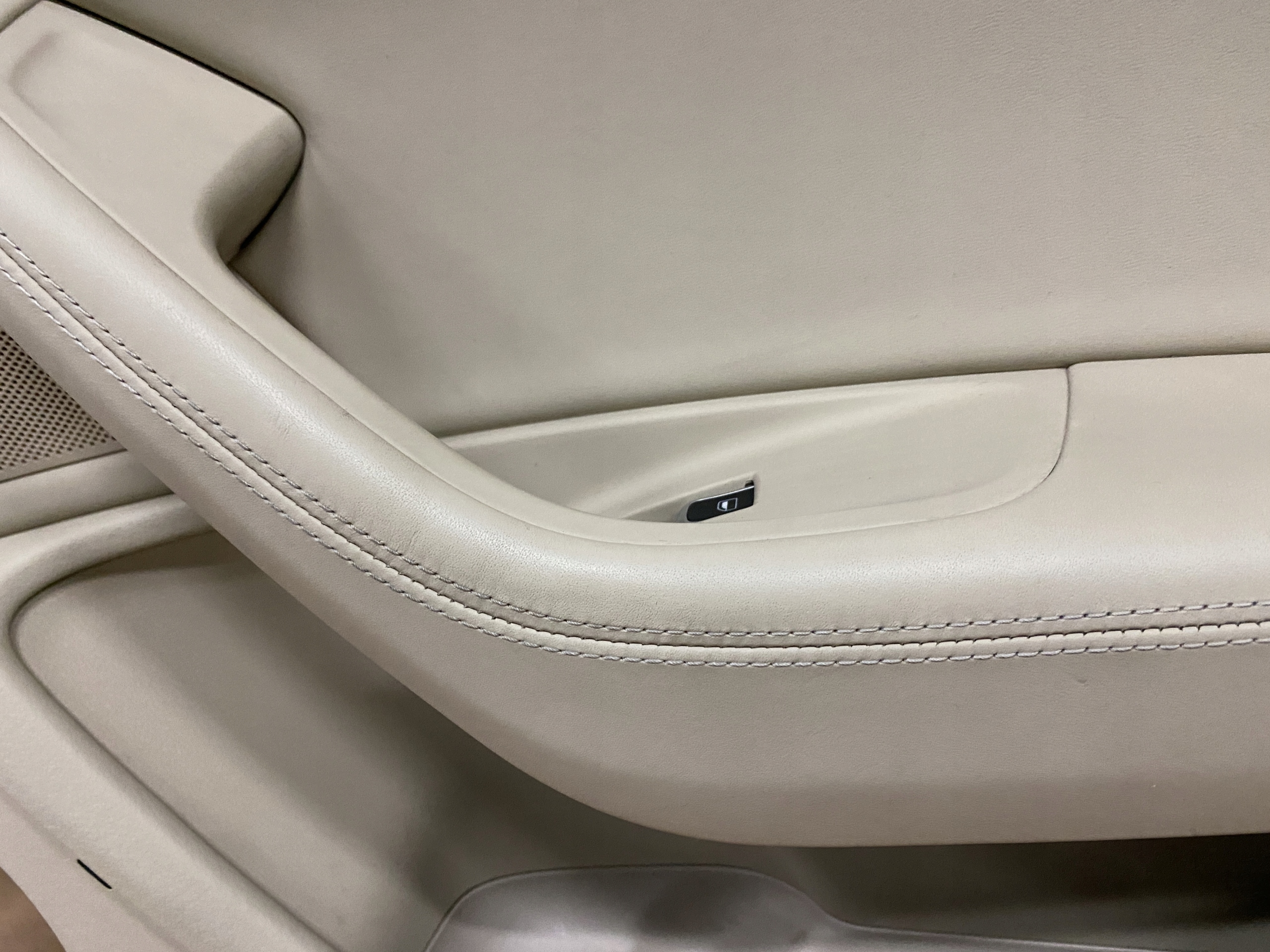 Audi A6 4G C7 дверные карты правый перед