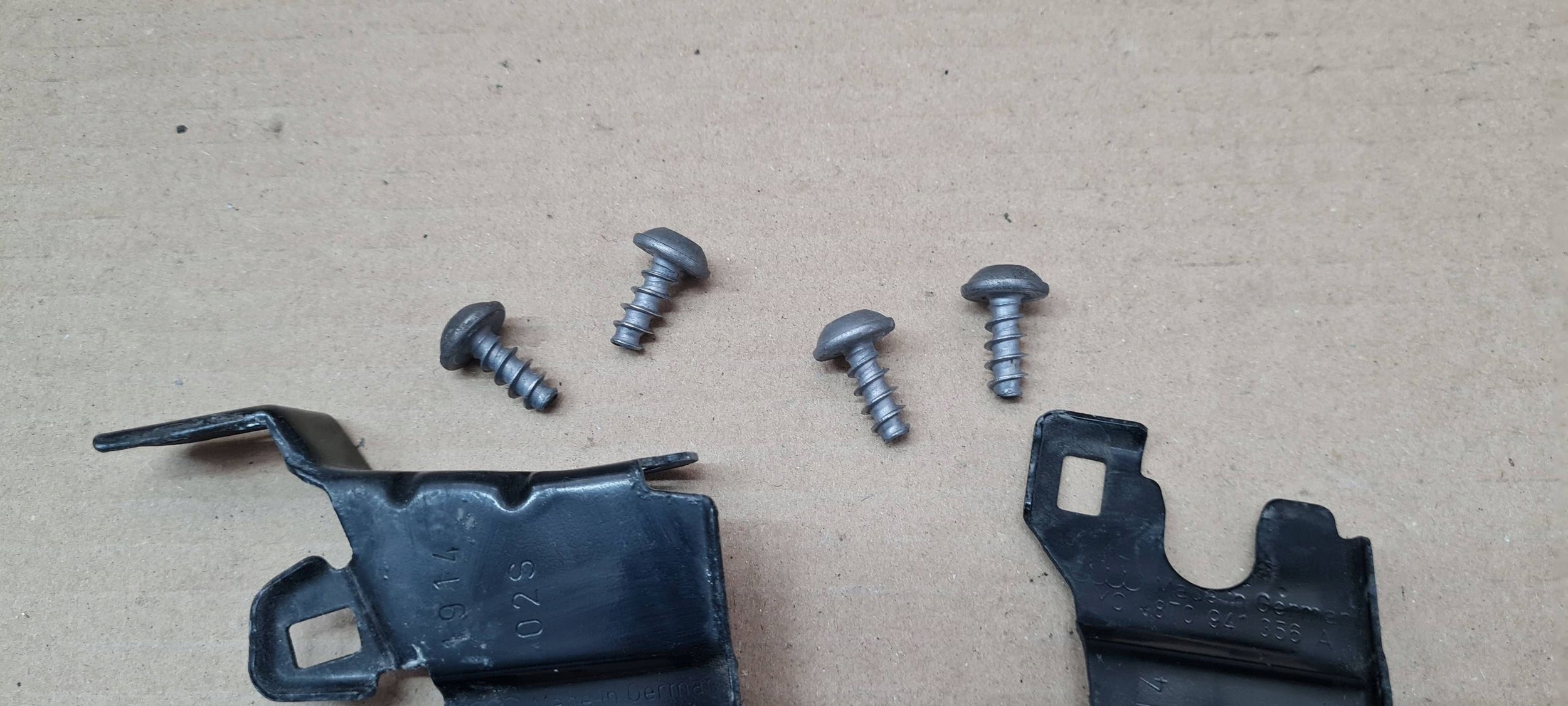 A5 8T LIFT bracket holder lights supports left right KOMPLET A4 B8