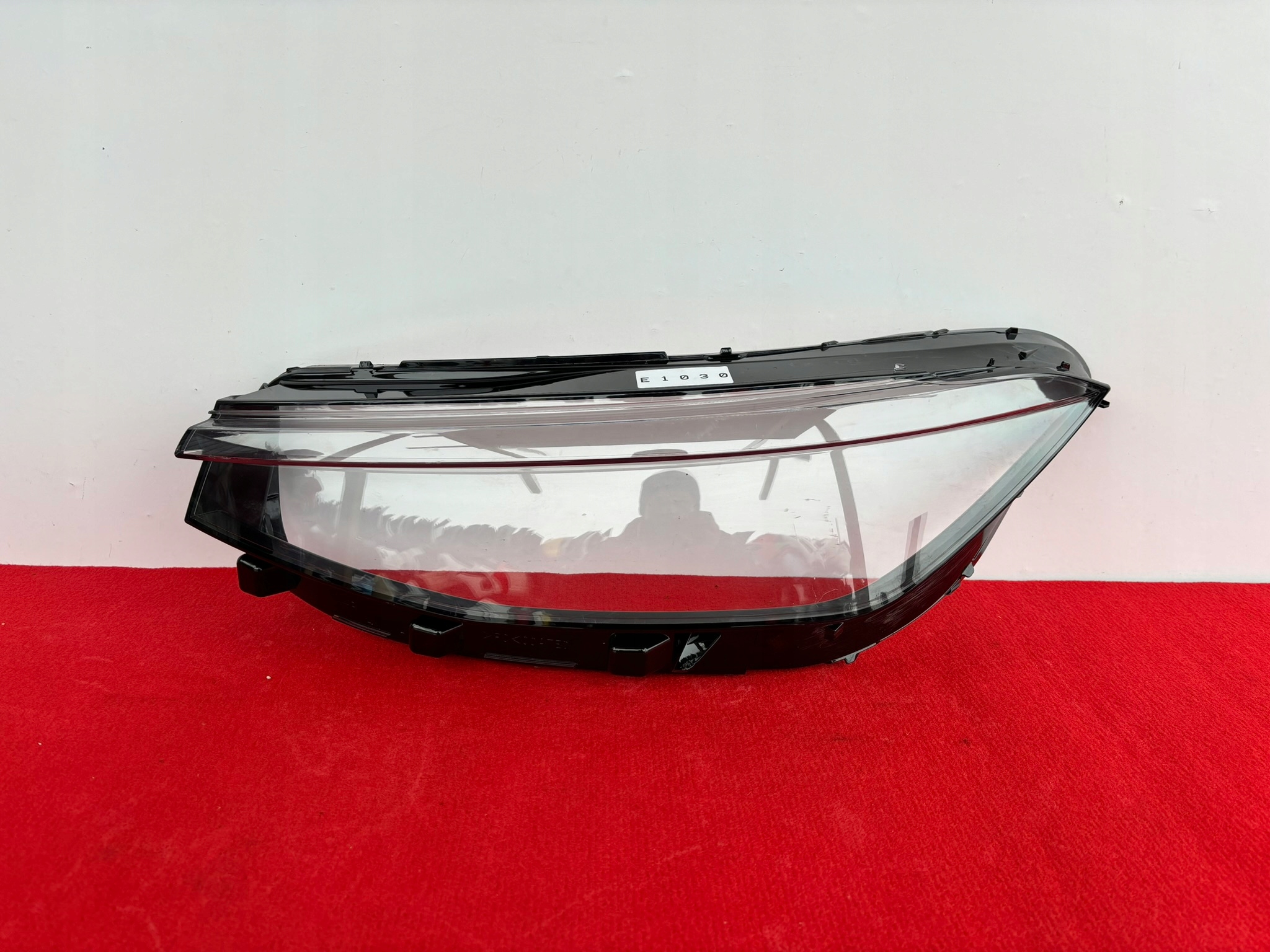 VW PASSAT B9 left light front KLOSZ SZKLO VALEO E1030