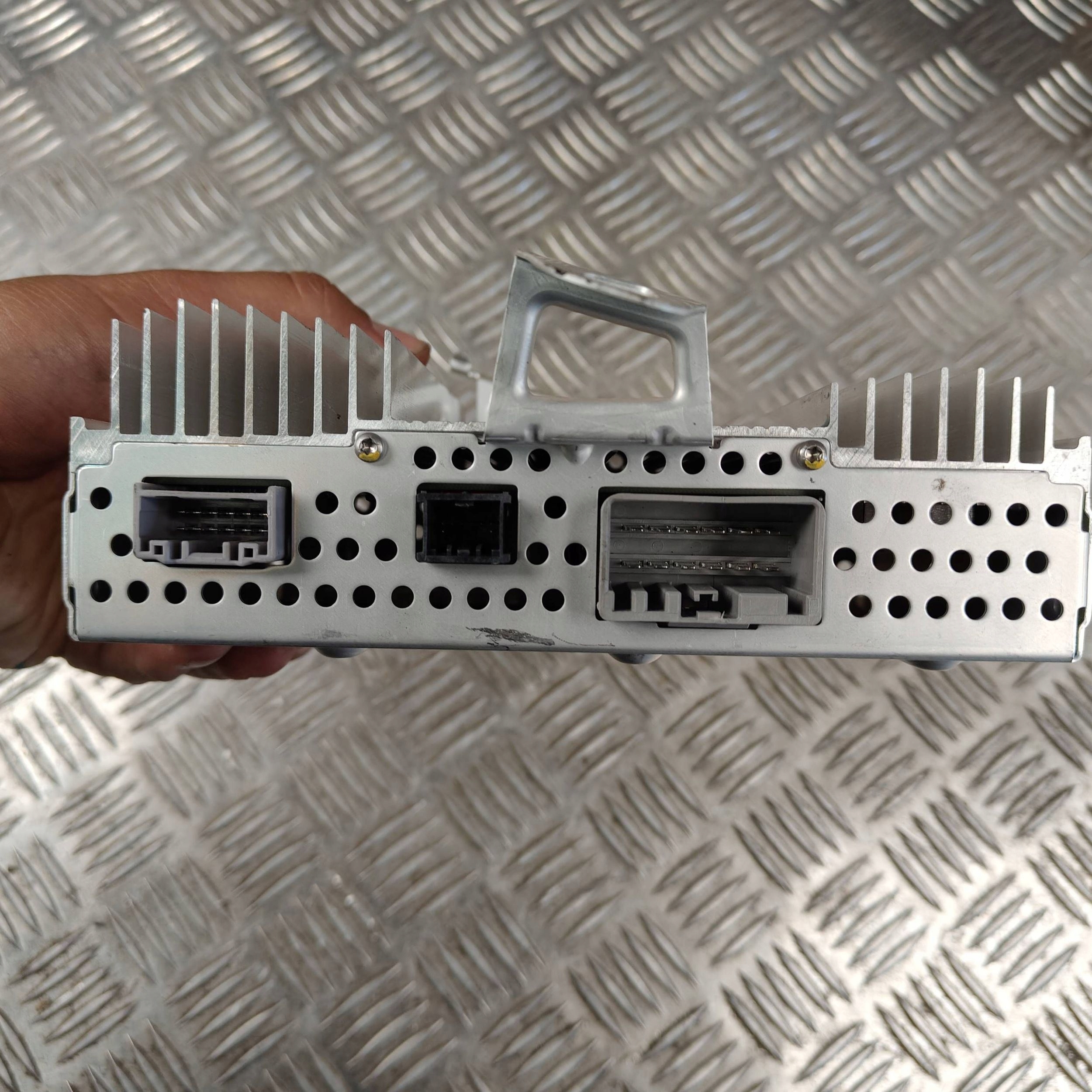 AMPLIFICATORE Tesla Model Y 150715200A
