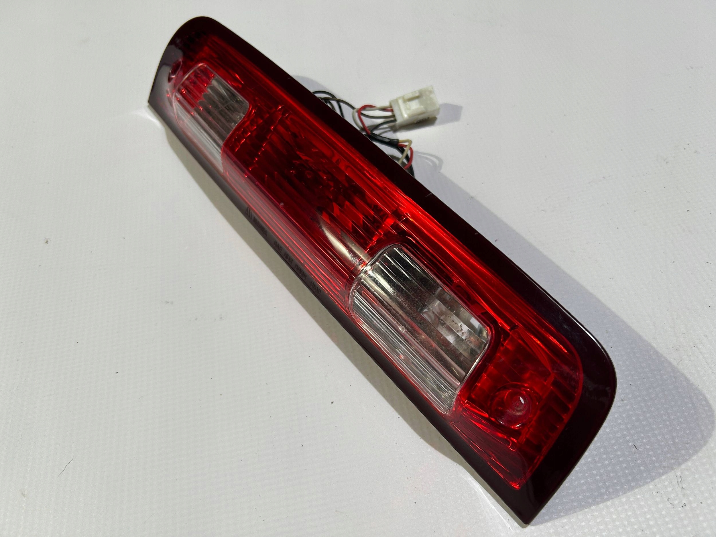 Trzecie light stop light cabs Dodge RAM 1500 2013