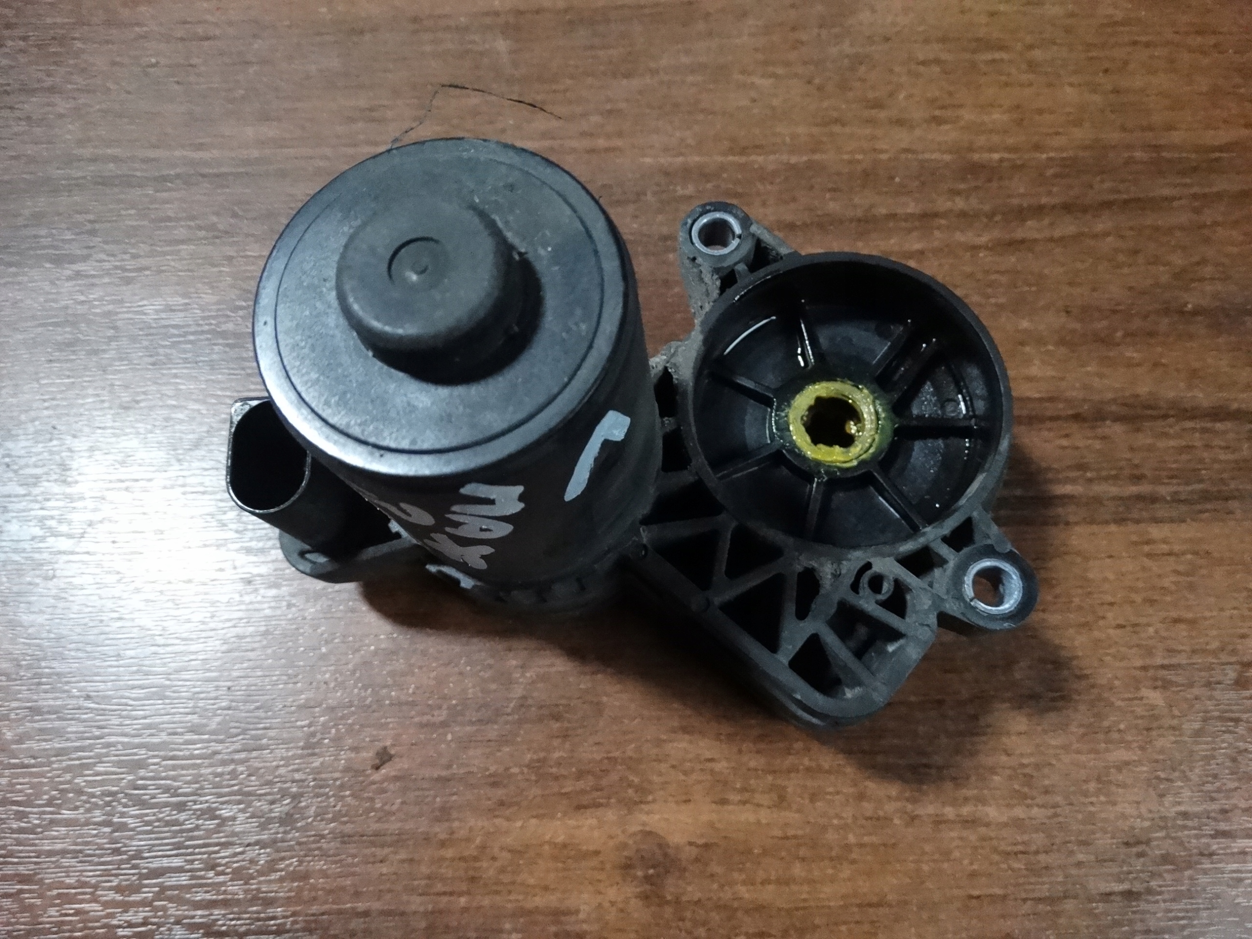 mini motor electric brake left MASERATI LEVANTE 1