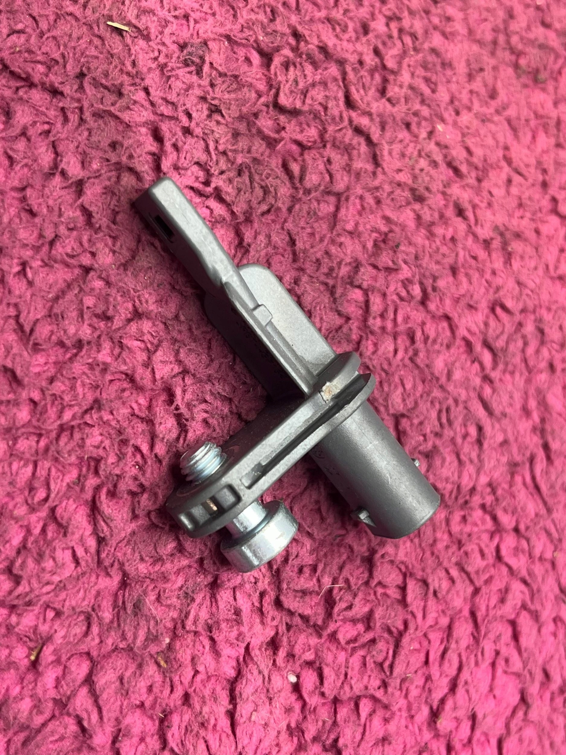 Sensor ABS heck Peugeot 3008 III 9838571680 Original!
