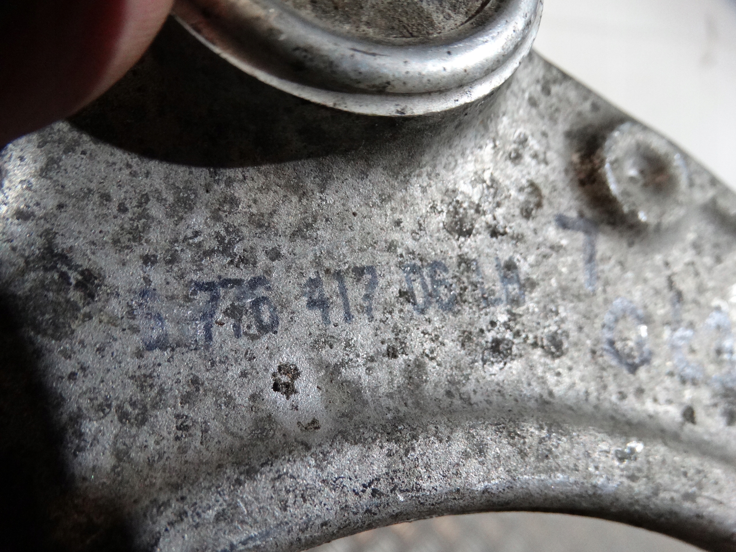 arm front left BMW E70 E71 F16 F15 1