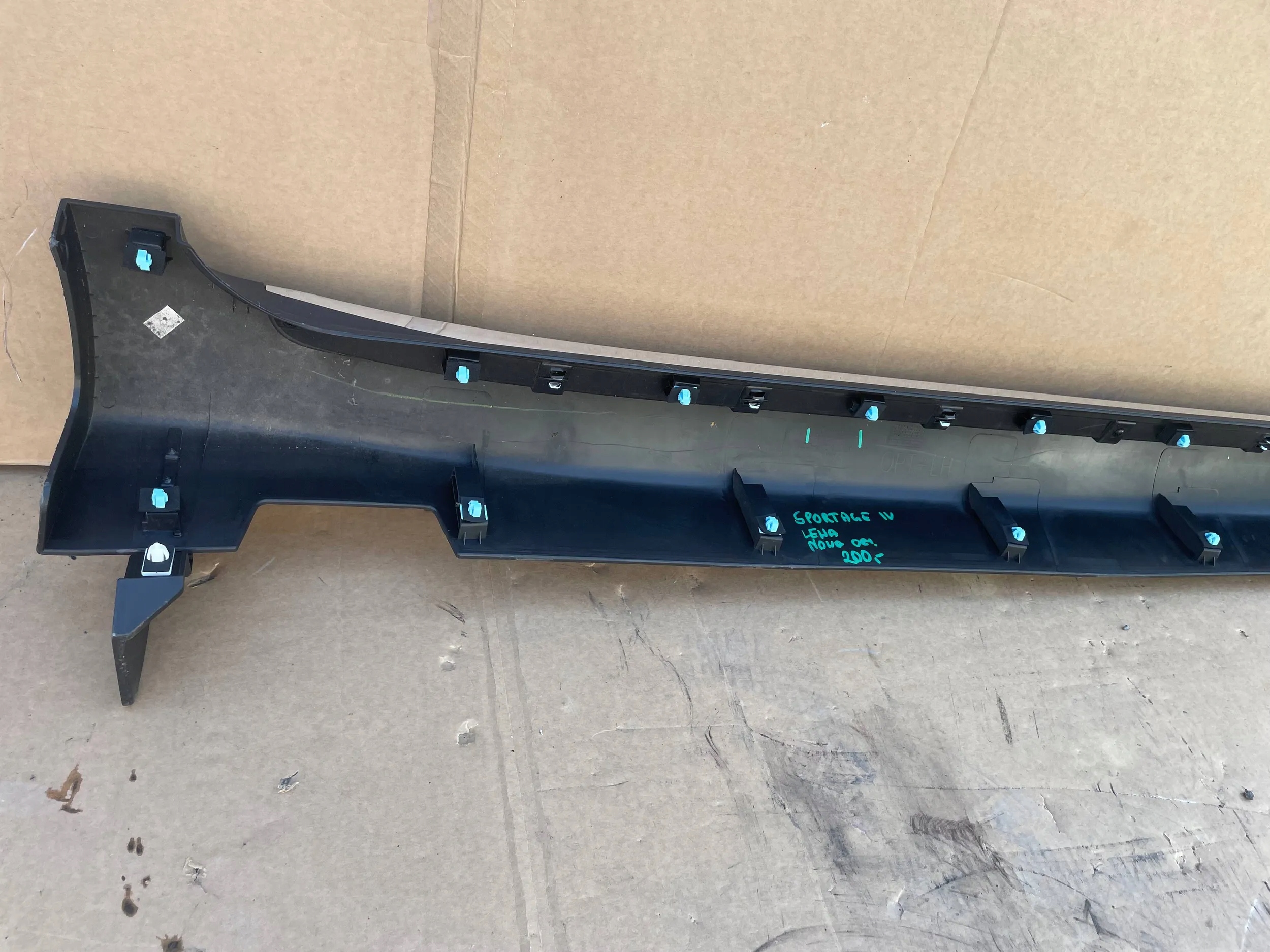 KIA SPORTAGE IV LISTWA PROGOWA LEWA NOWA OEM Wersja Europejska