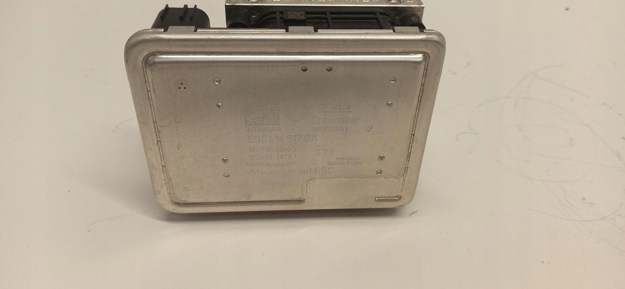 SKODA KAROQ насос ABS 5Q0614517GA