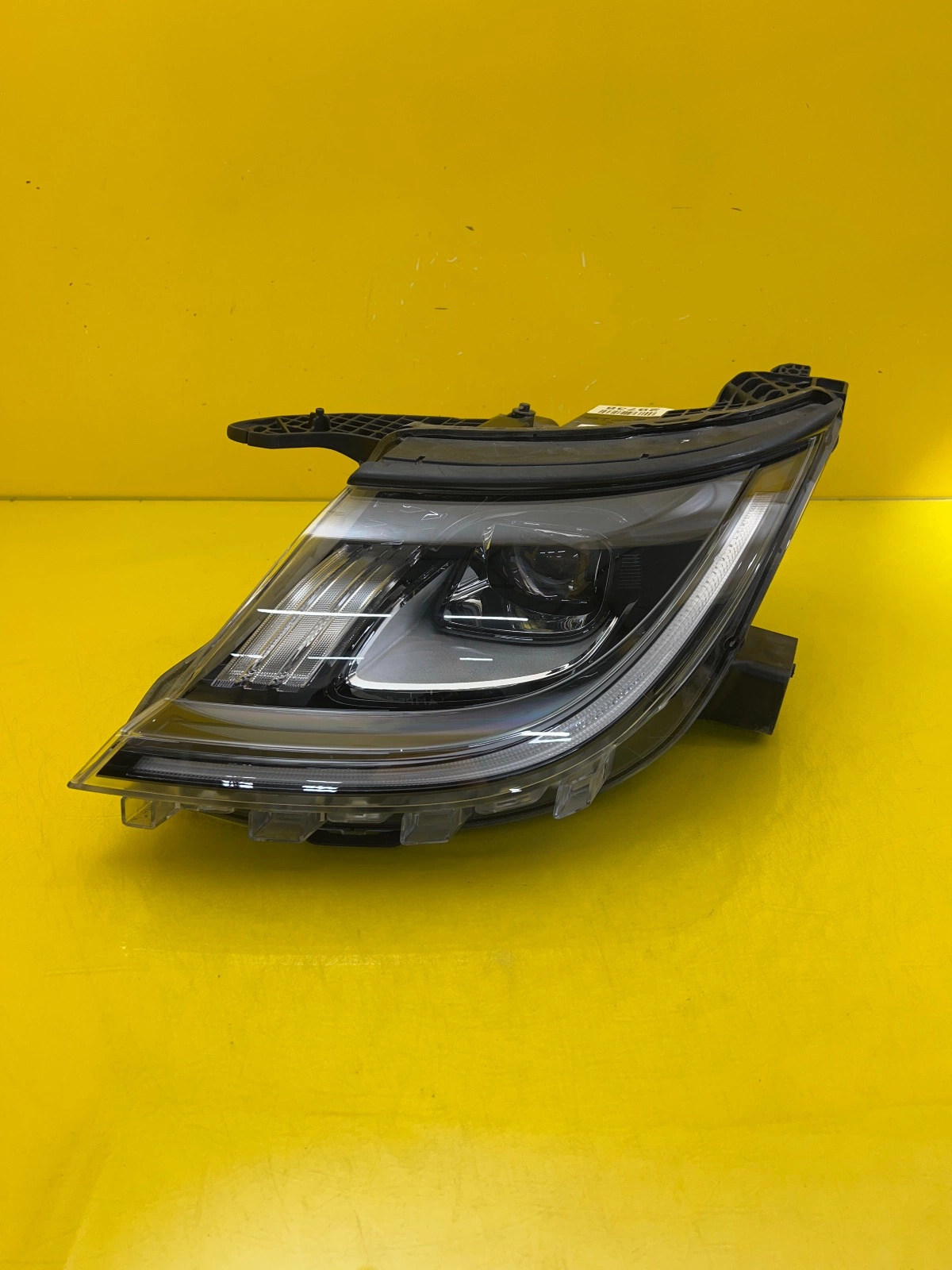 light left front BYD Dolphin Elektryk EV 23- Full Led EU EM2E-4121010E