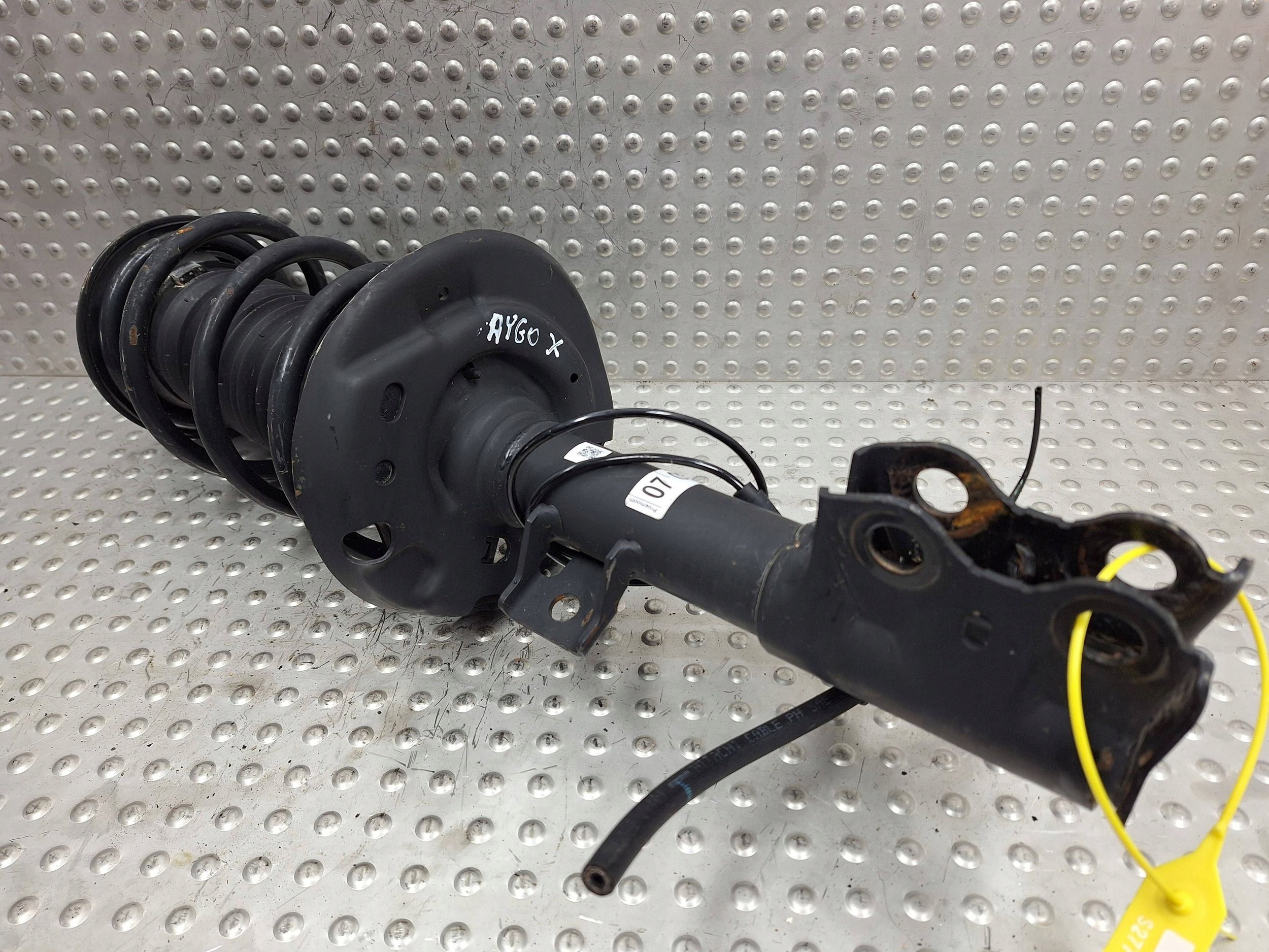shock absorber left front TOYOTA AYGO X 22-26 FM23L