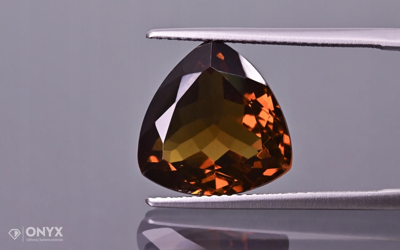 Medový křemen fazetovaný bilion 13,5x13,5 mm