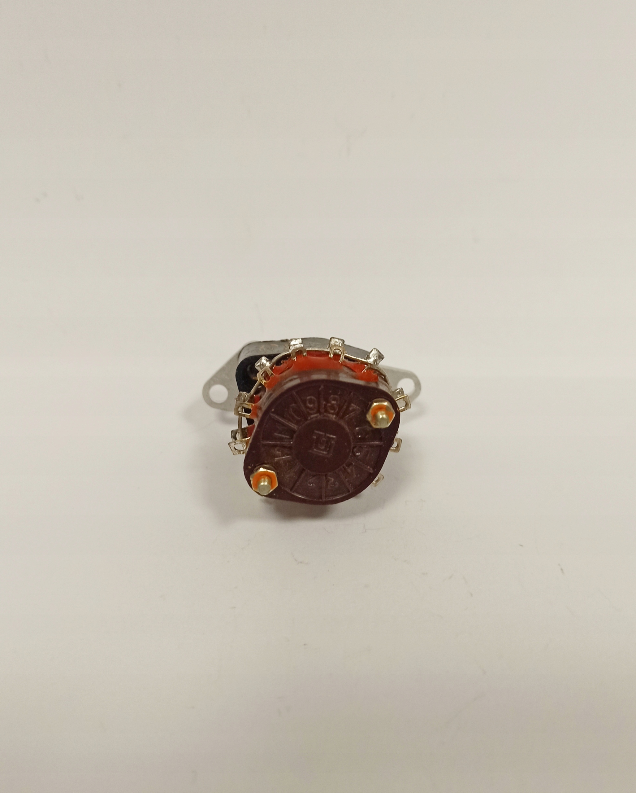 Przełącznik 3011-3100 Symbol 11