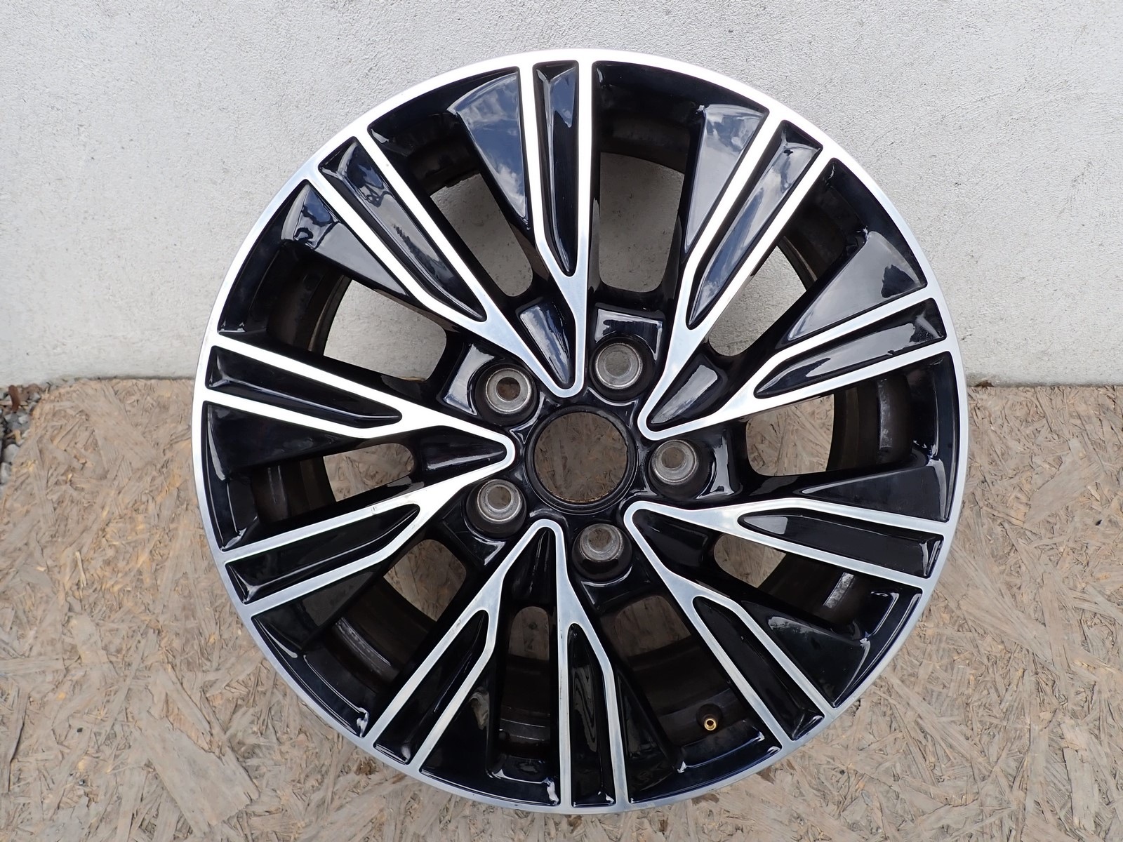 disk hliníkový 5x120 17" ET 60 VW MULTIVAN T7 7T STM 2021- 7T0601025D