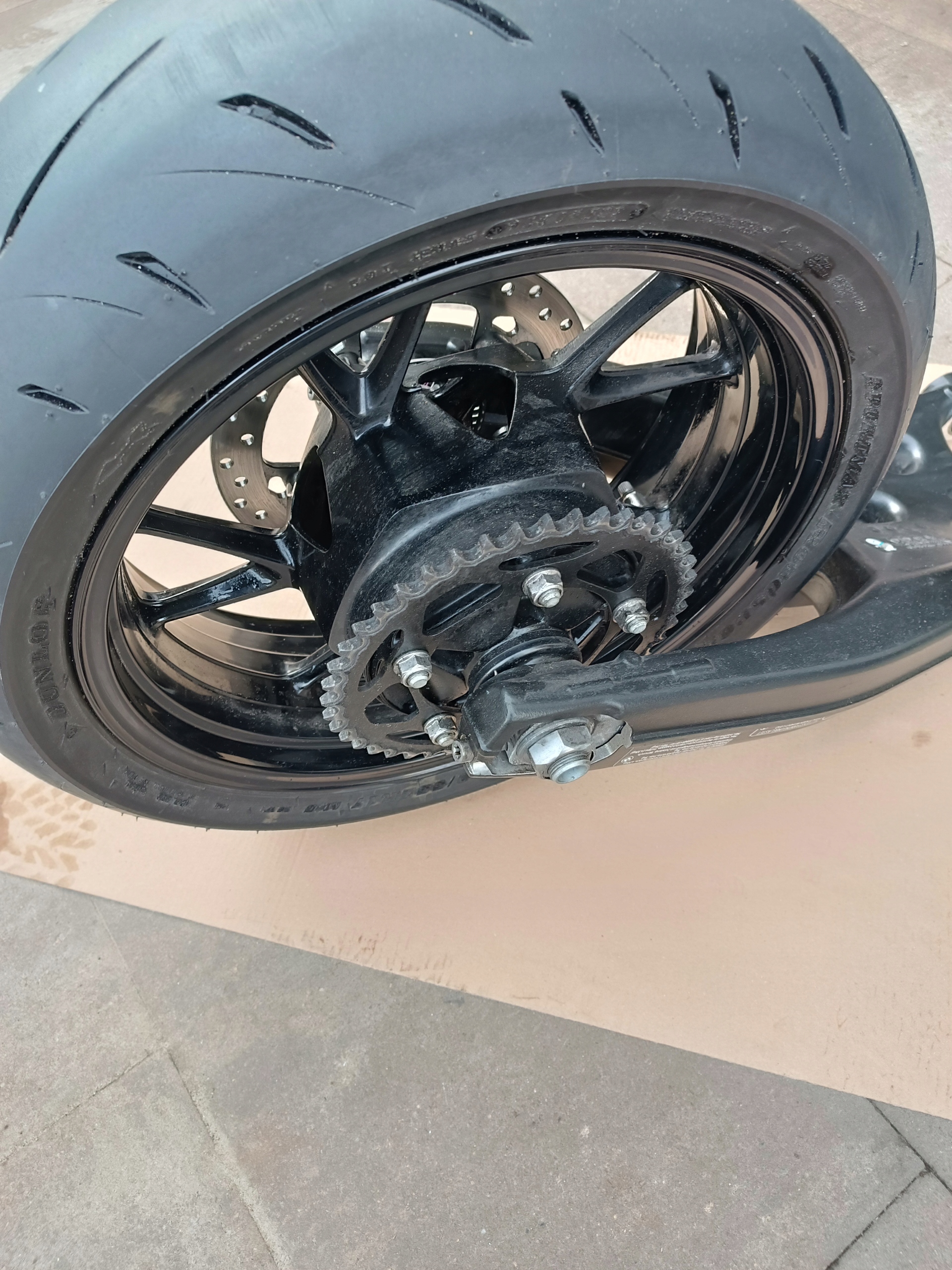 9443812 - BMW F 900R 2022r K83 Нюхач в зборі зд