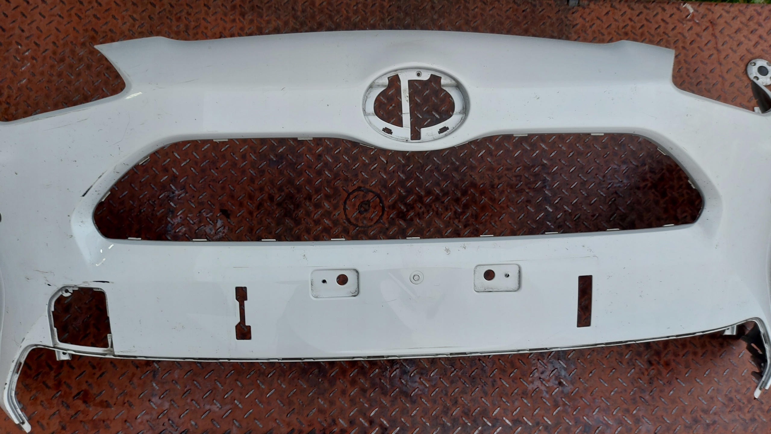 bumper front front TOYOTA YARIS CROSS 21