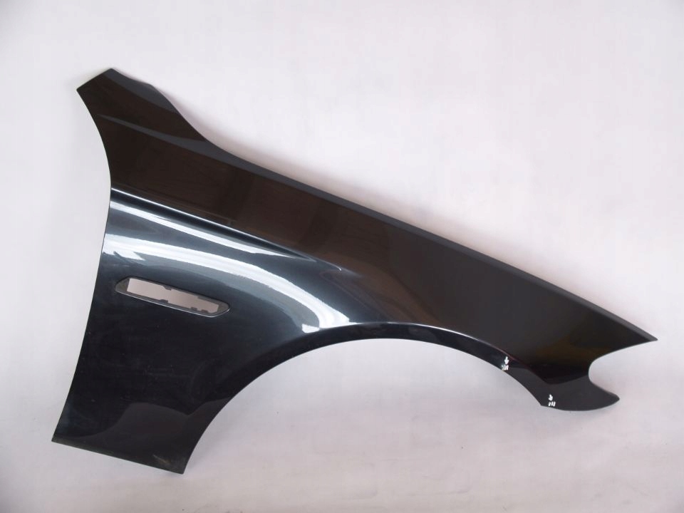 BMW 5 fender right V F10 11r