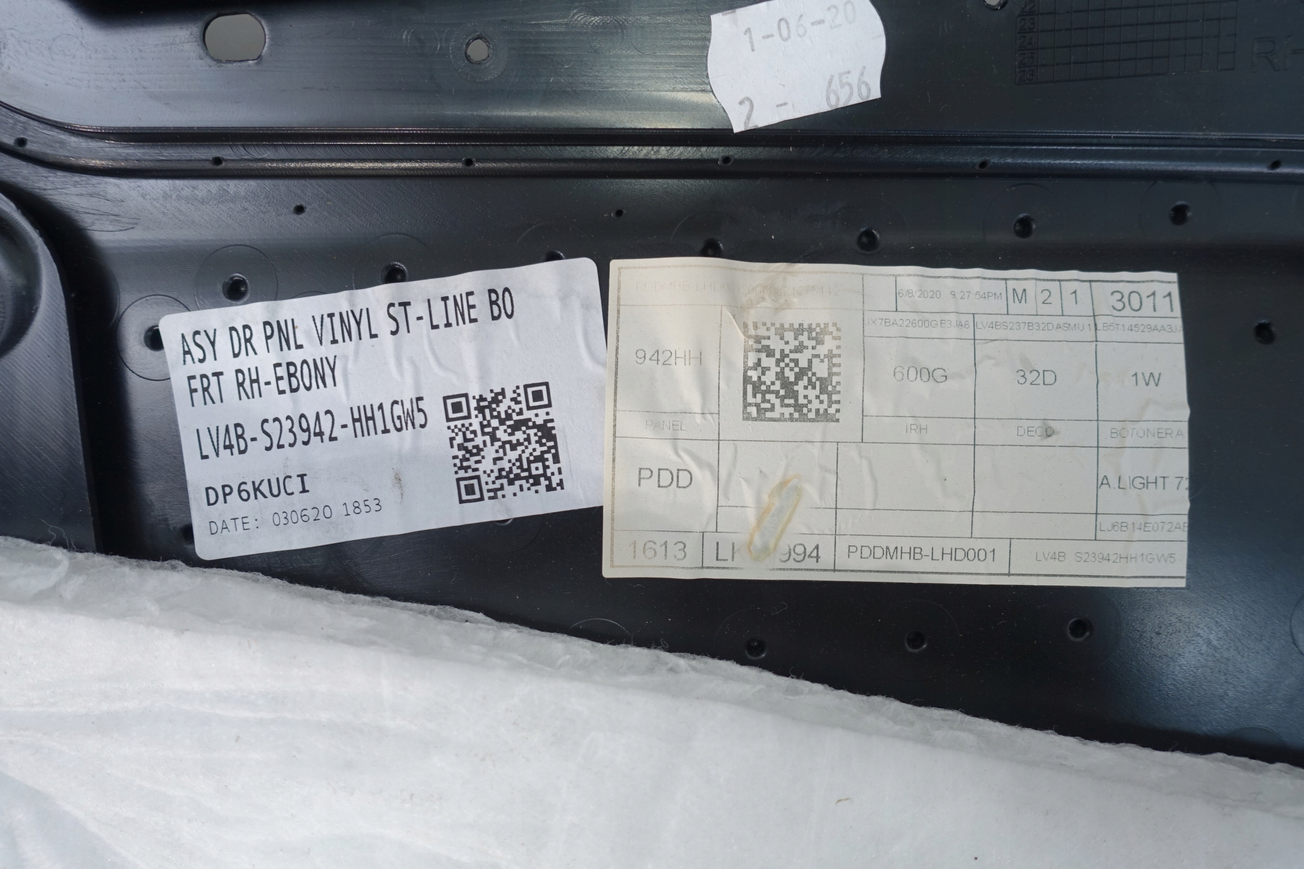 FORD KUGA MK3 ST-LINE 2021- side door front right LV4B-S23942-HH