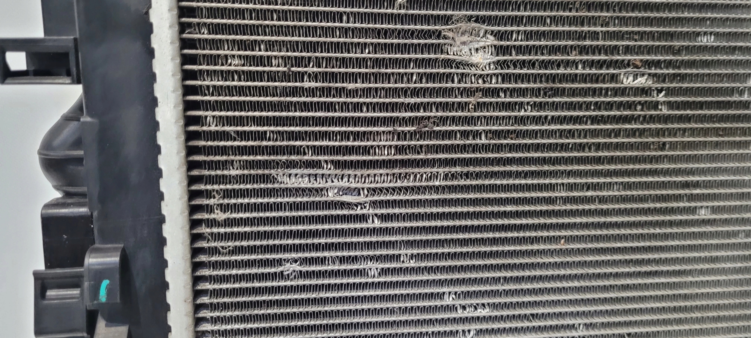 water cooler + supplementary RENAULT 214101292R