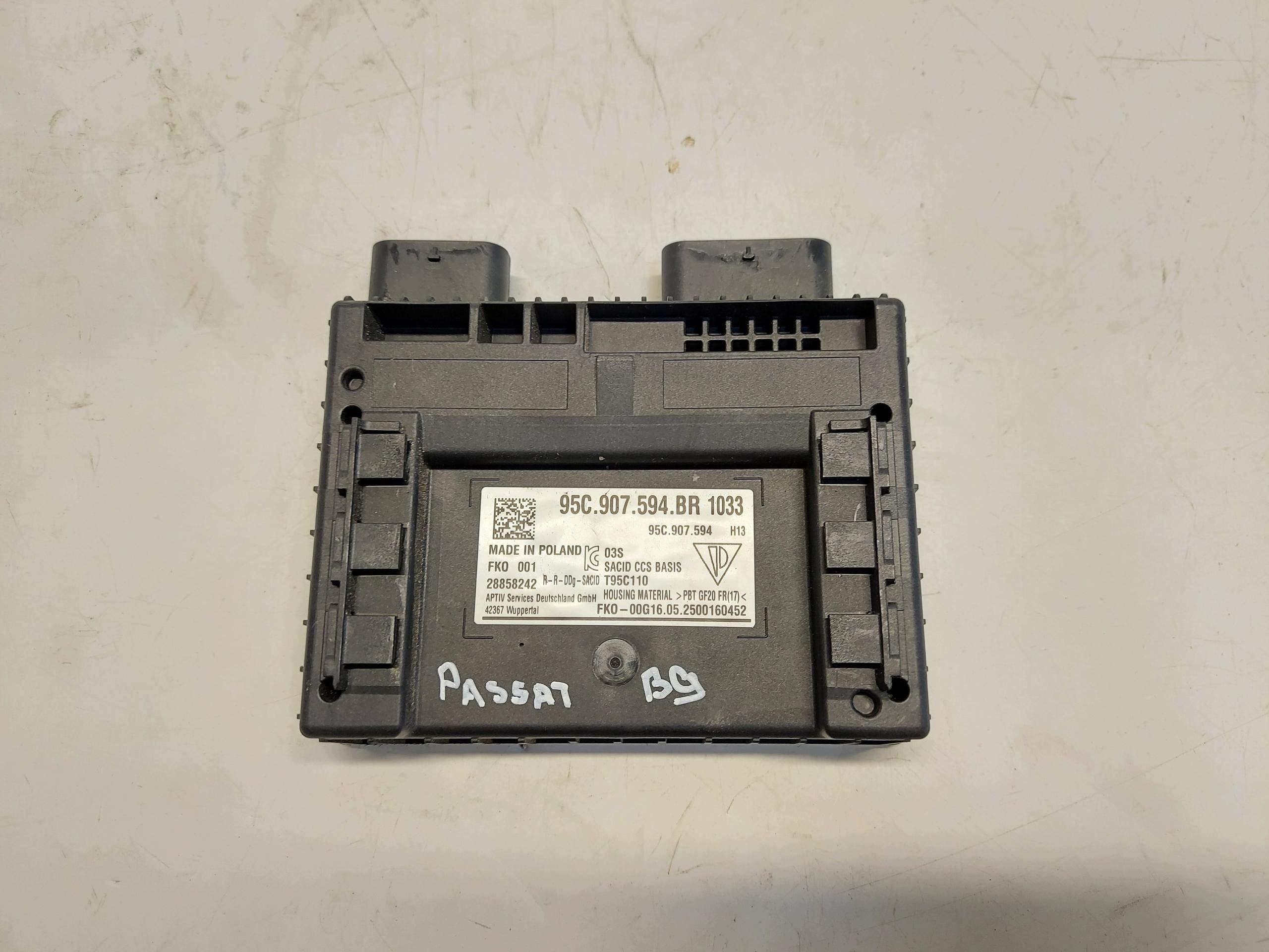 VW Passat R B9 3J0 2025r control unit module door ladowania 95c907594br