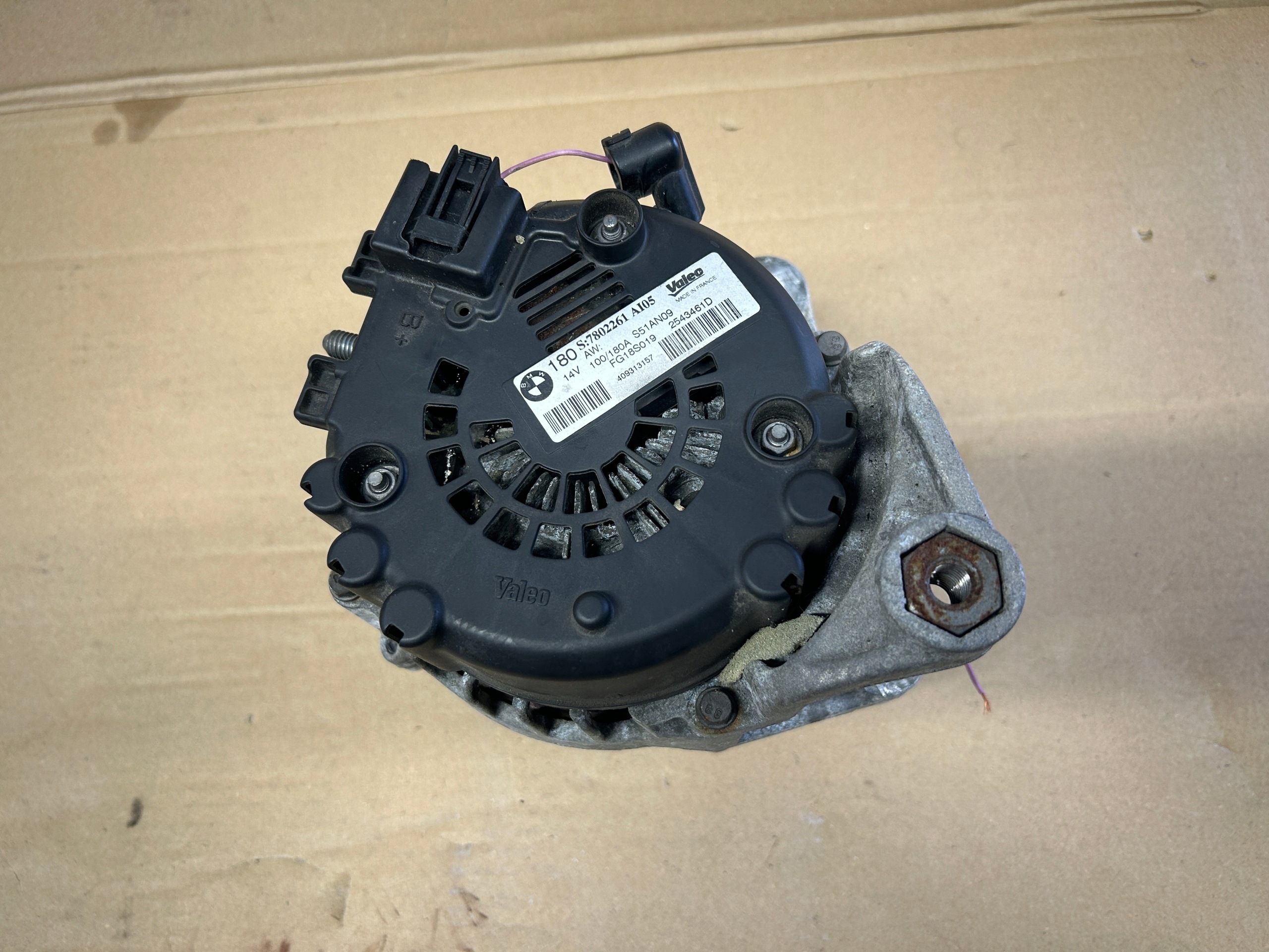 BMW E87 E90 2,0 D alternatore 180 A 7802261
